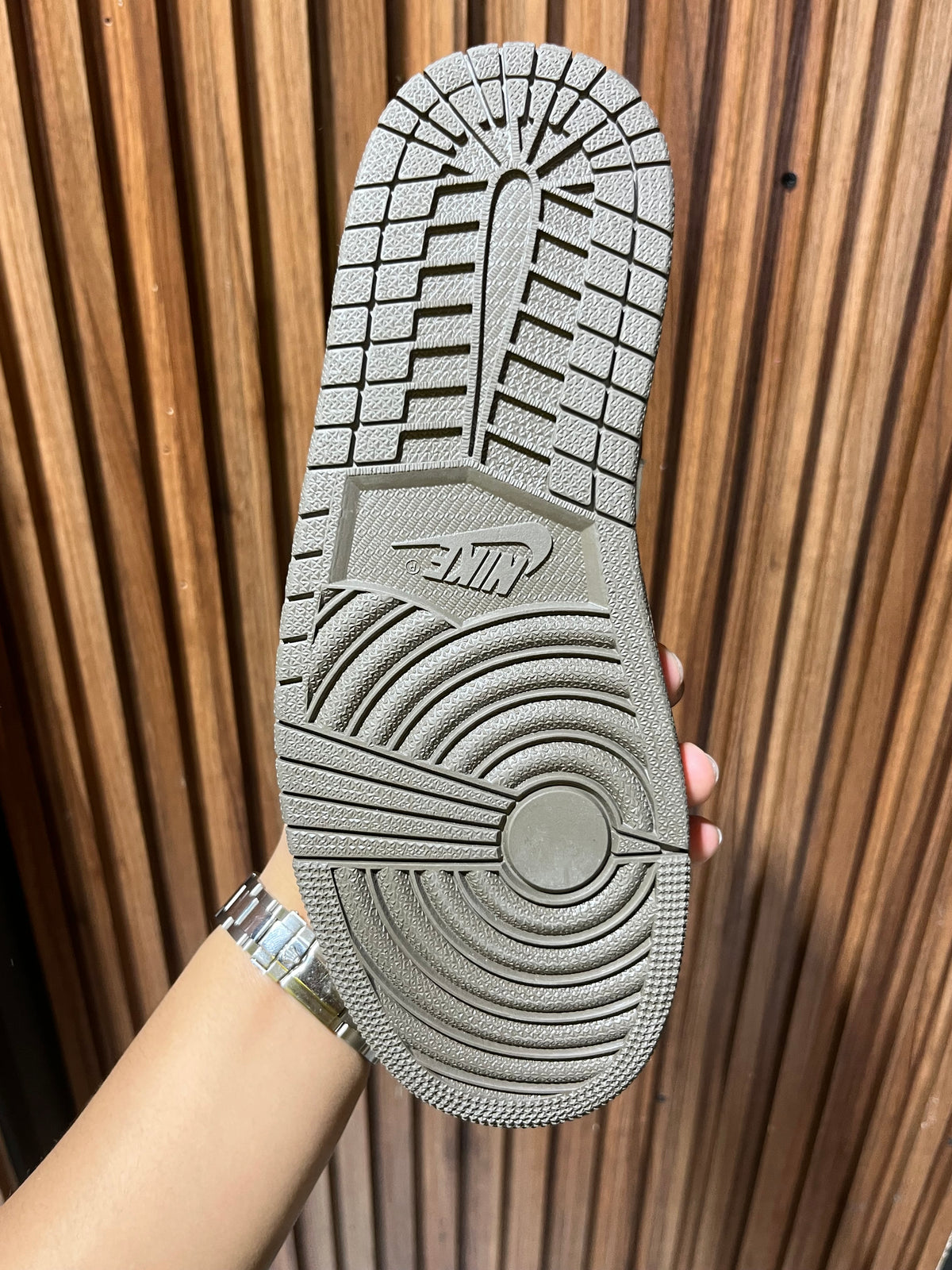 Tenis Air Jordan 1 Low OG SP x Travis Scott Reverse Mocha