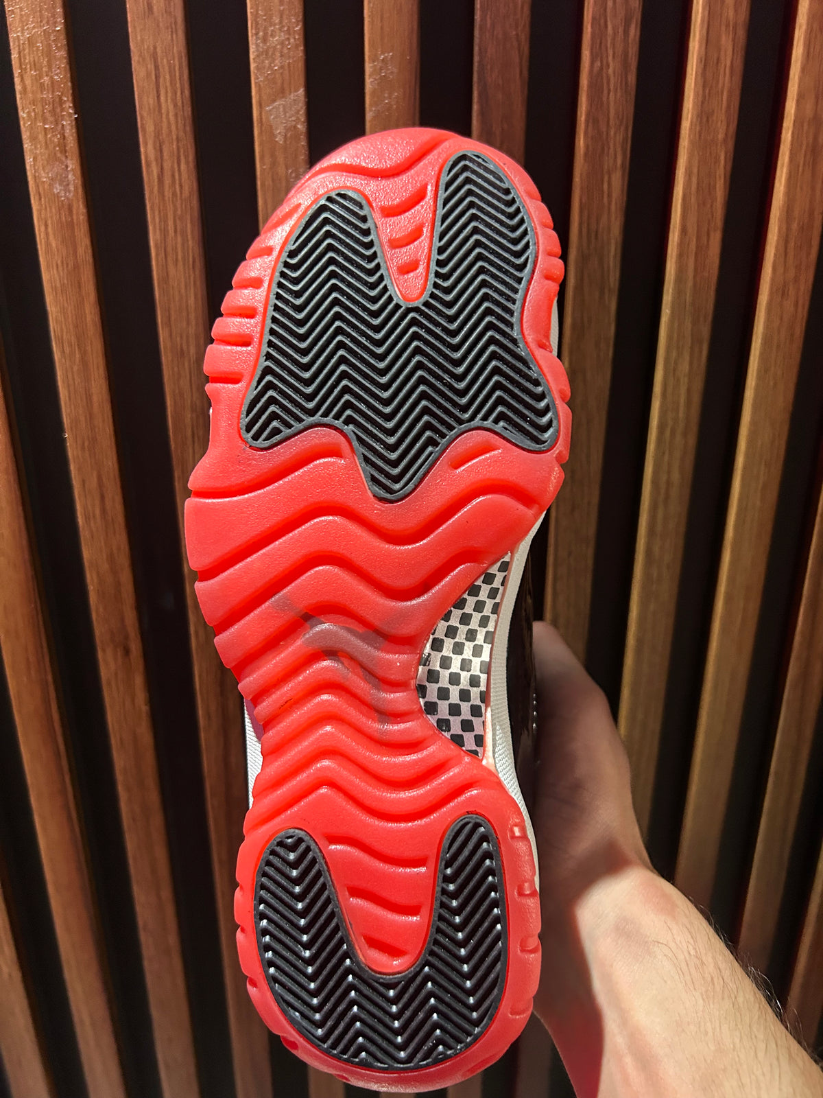 TENIS AIR JORDAN 11 RETRO PLAYOFFS BRED