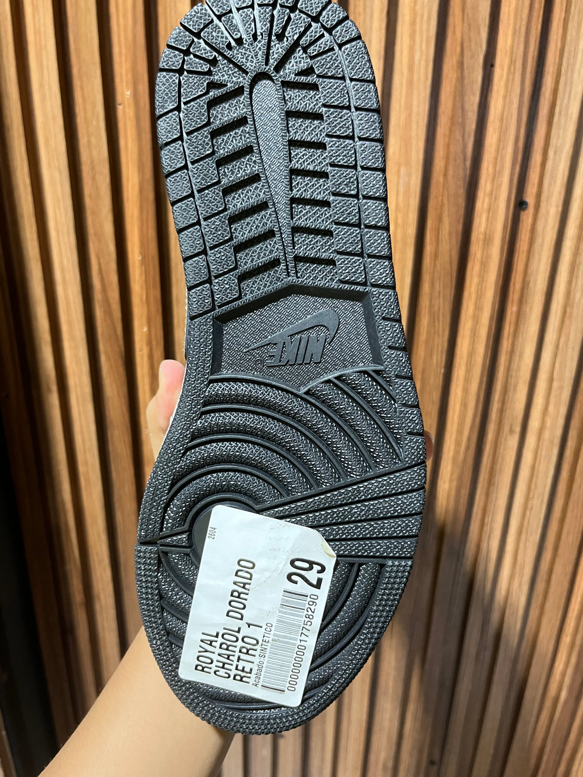 Tenis Air Jordan 1 Retro High OG NRG Patent Gold Toe