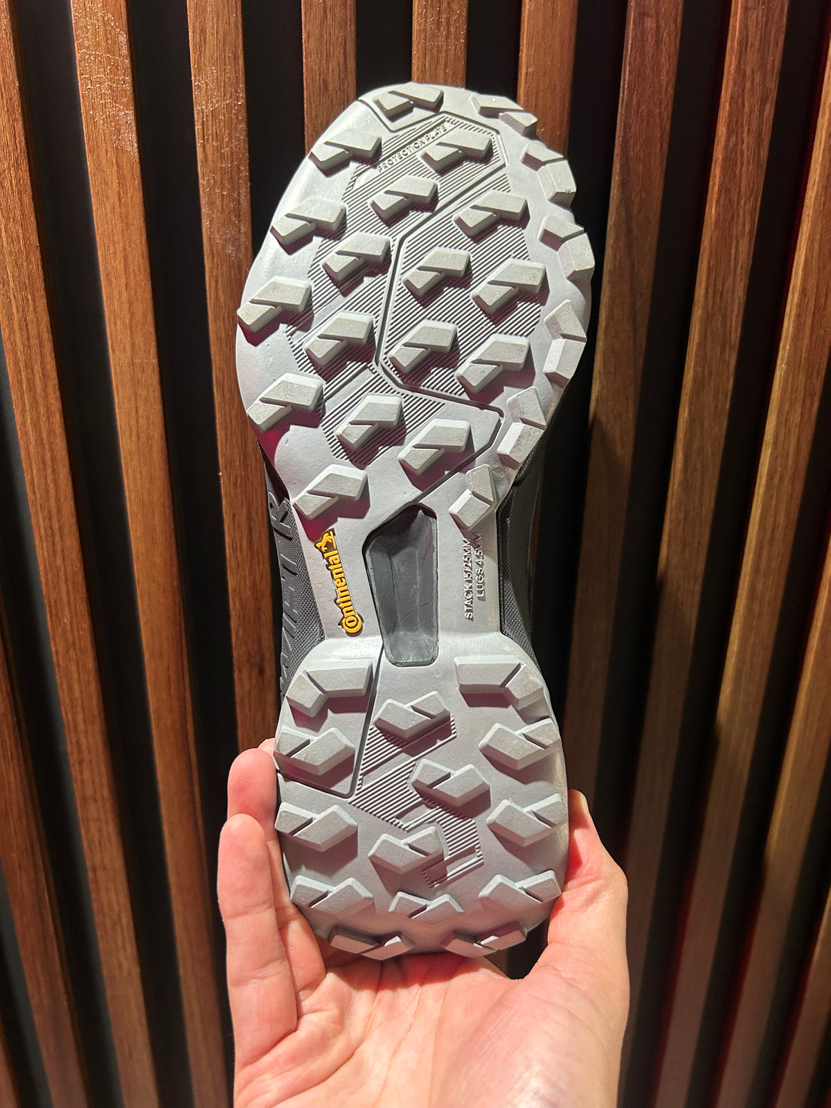 TENIS ADIDAS TERREX SWIFT R3 GORE-TEX