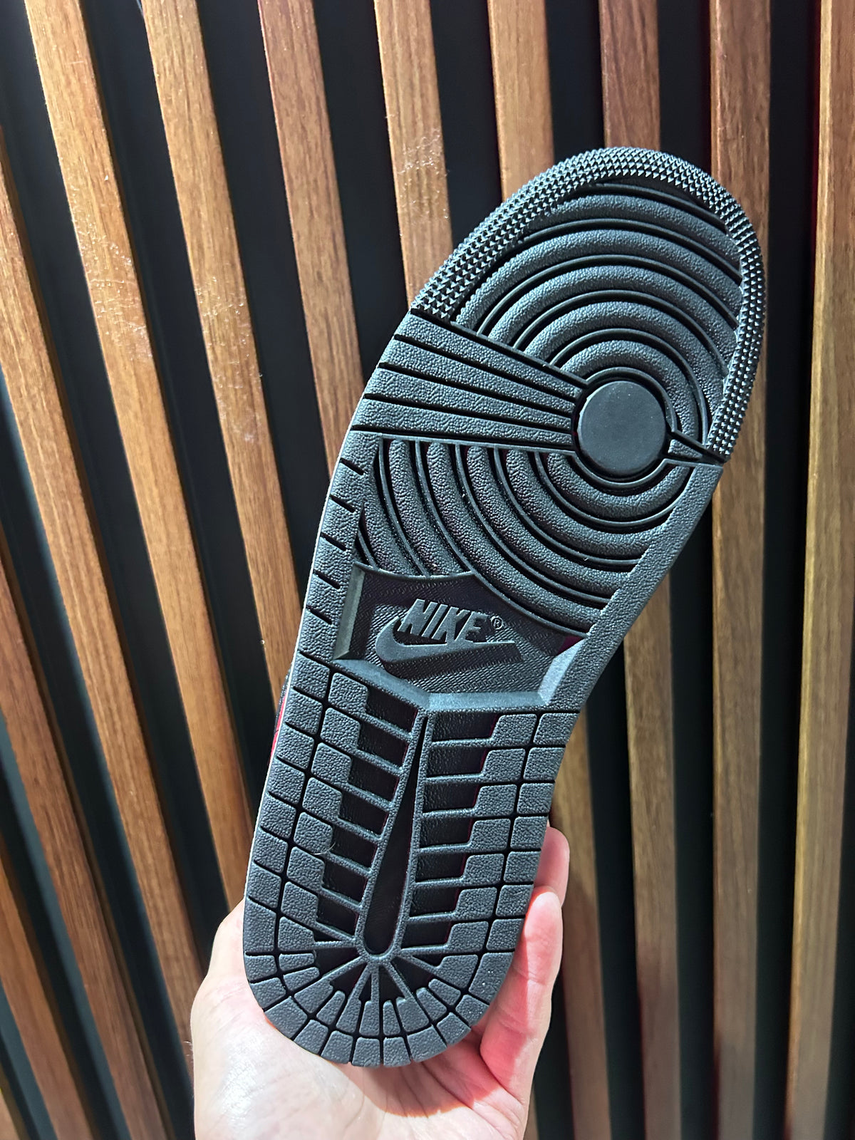 TENIS NIKE AIR JORDAN 1 LOW