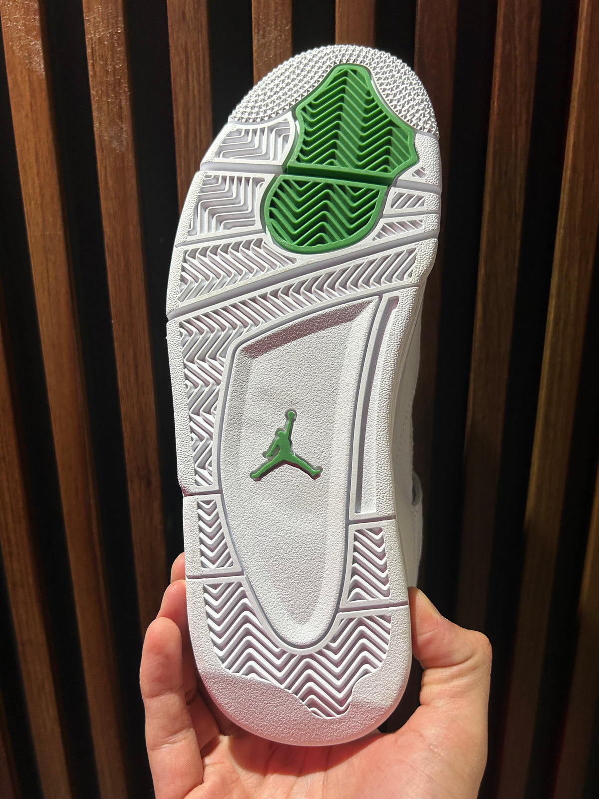 TENIS NIKE AIR JORDAN 4 RETRO METALLIC GREEN