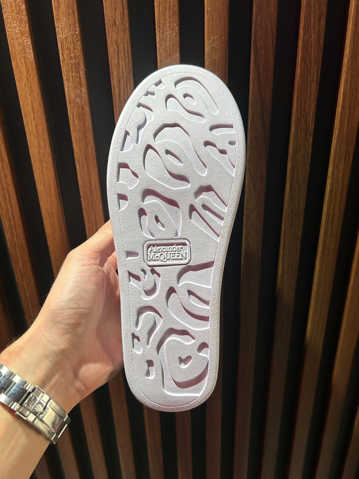 TENIS ALEXANDER MCQUEEN OVERSIZED