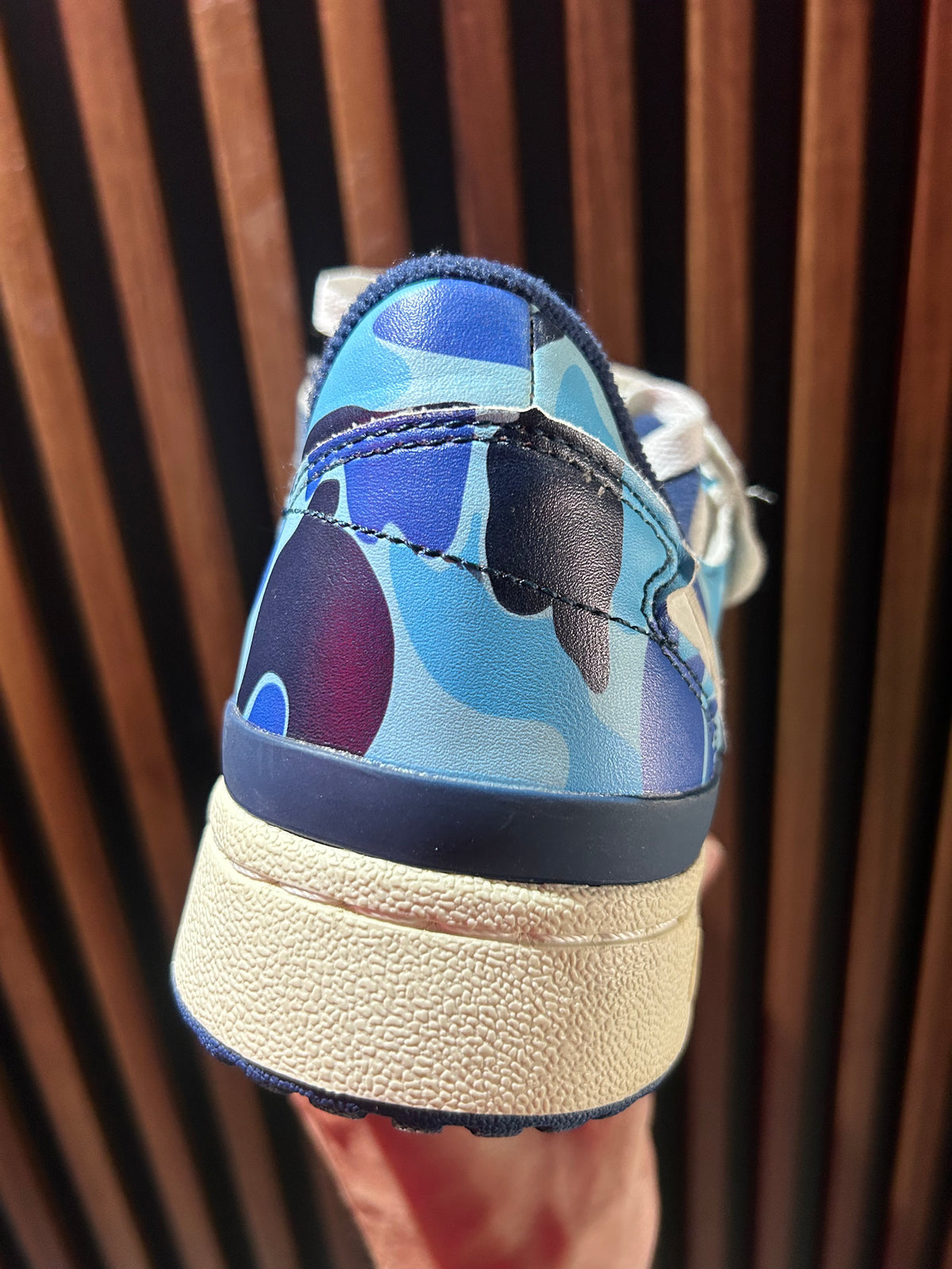 TENIS ADIDAS FORUM 84 LOW BAPE 30TH ANNIVERSARY BLUE CAMO