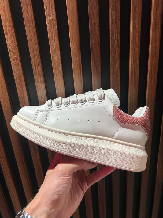 TENIS ALEXANDER MCQUEEN OVERSIZED WHITE LIGHT PINK RHINESTONE