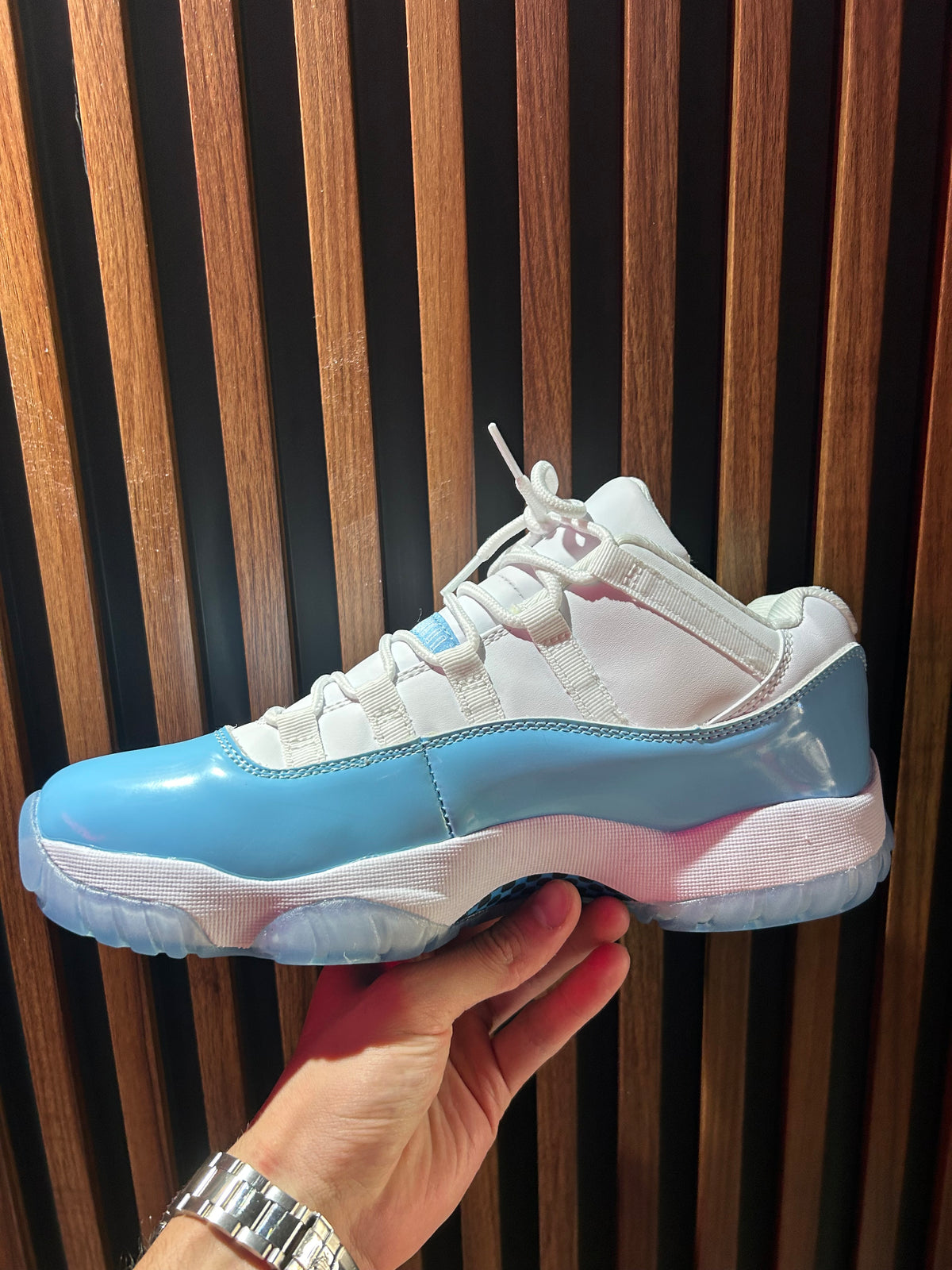 TENIS AIR JORDAN 11 RETRO LOW UNIVERSITY BLUE