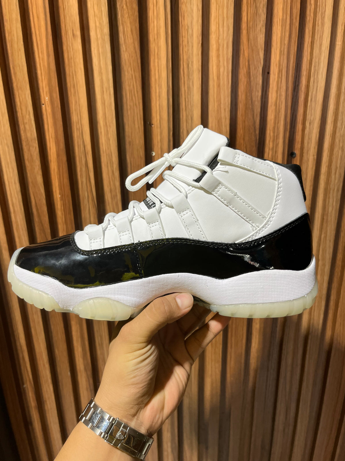 Tenis Air Jordan 11 Retro Gratitude
