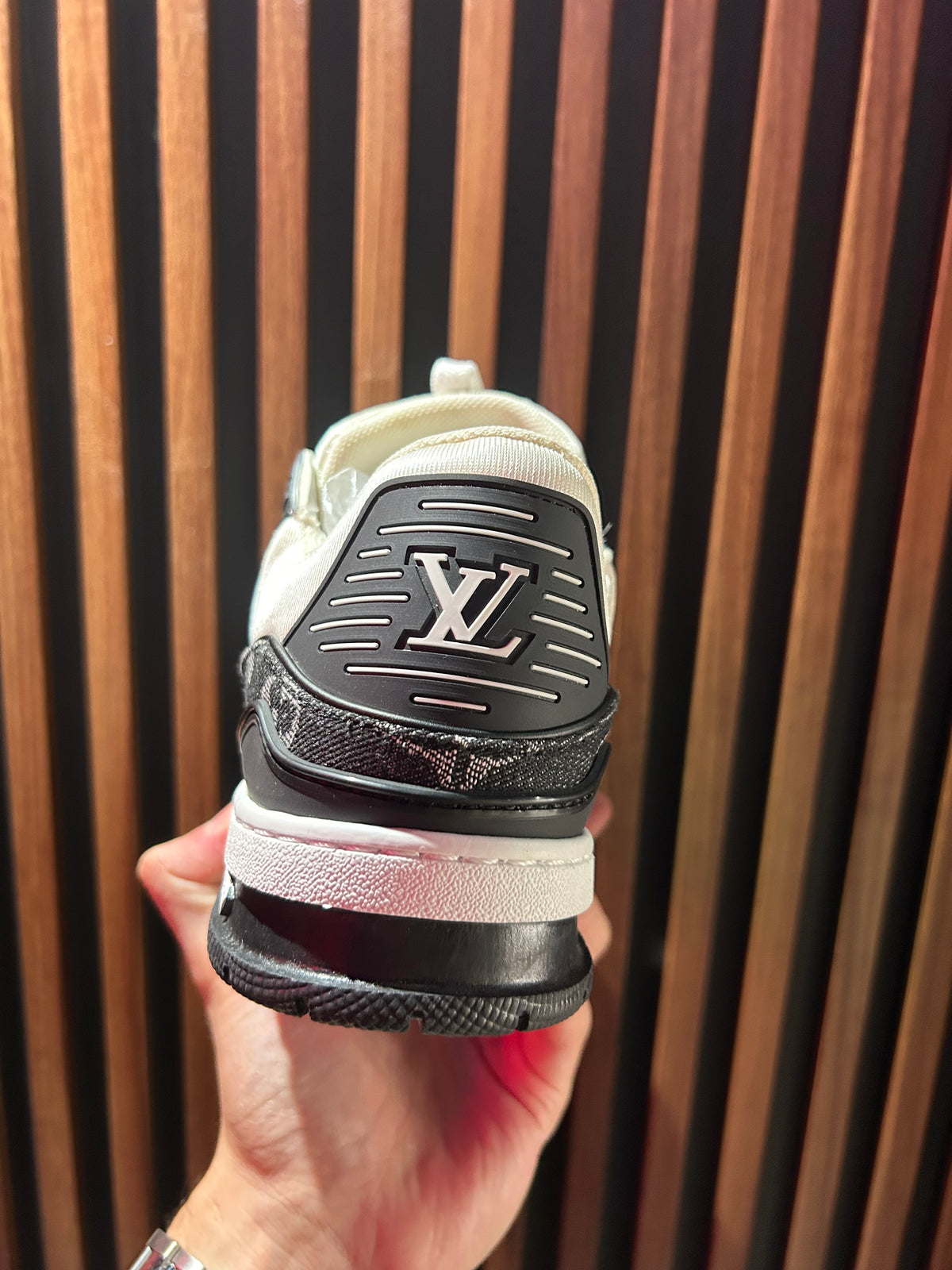 TENIS LOUIS VUITTON LV TRAINER