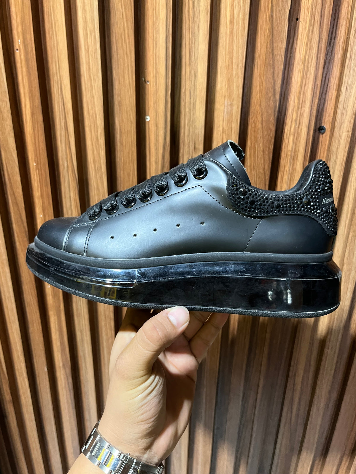 Tenis Alexander McQueen Oversized Black Crystals
