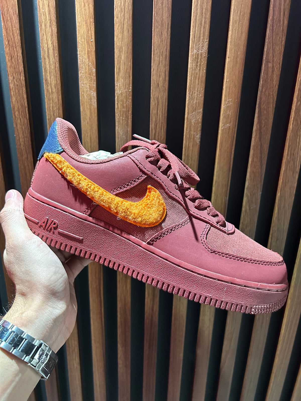 TENIS NIKE AIR FORCE 1 LOW LA FAMILIA