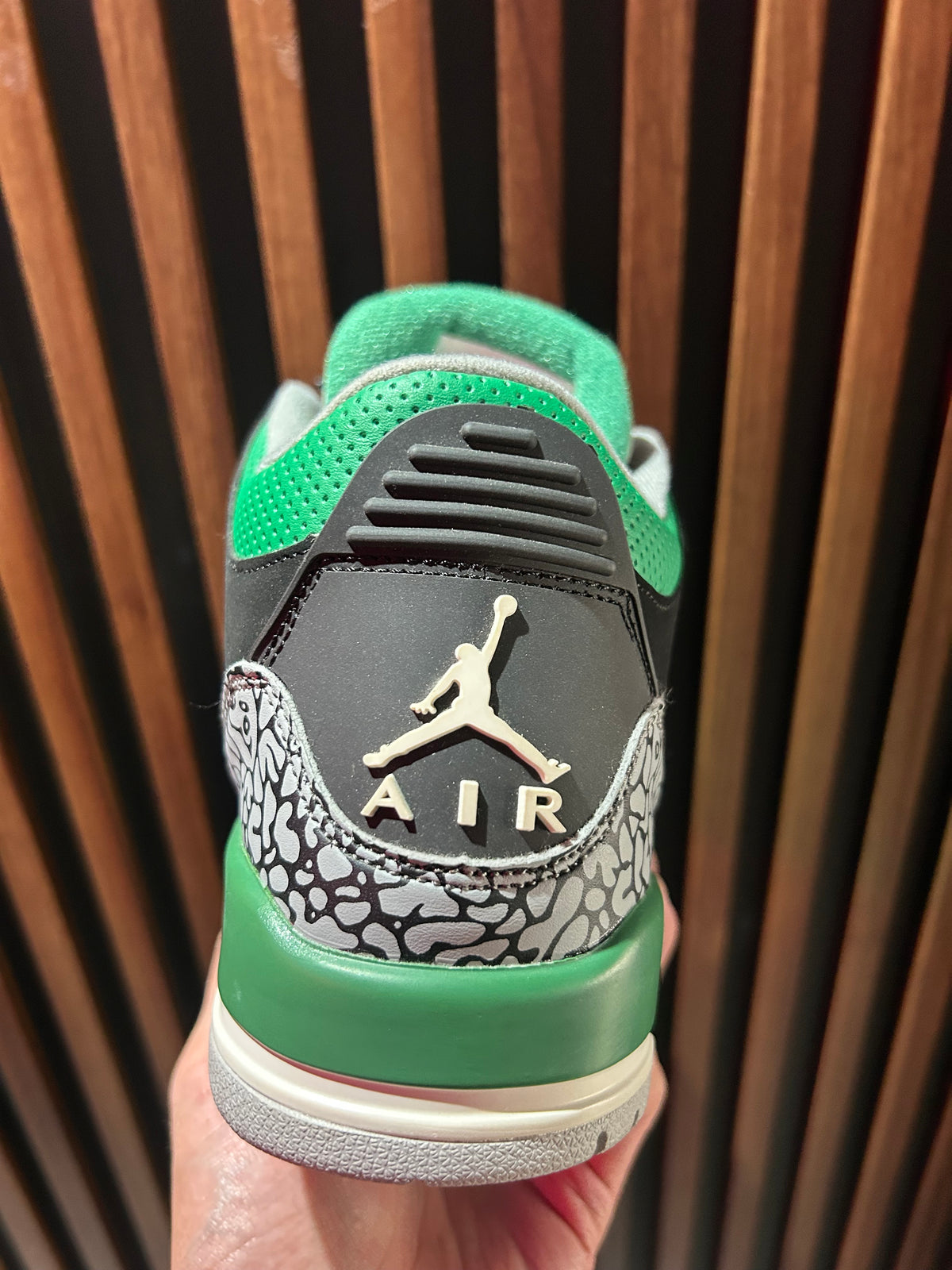 TENIS AIR JORDAN 3 RETRO PINE GREEN