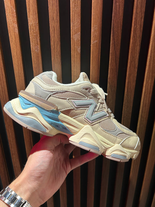 TENIS NEW BALANCE 9060
