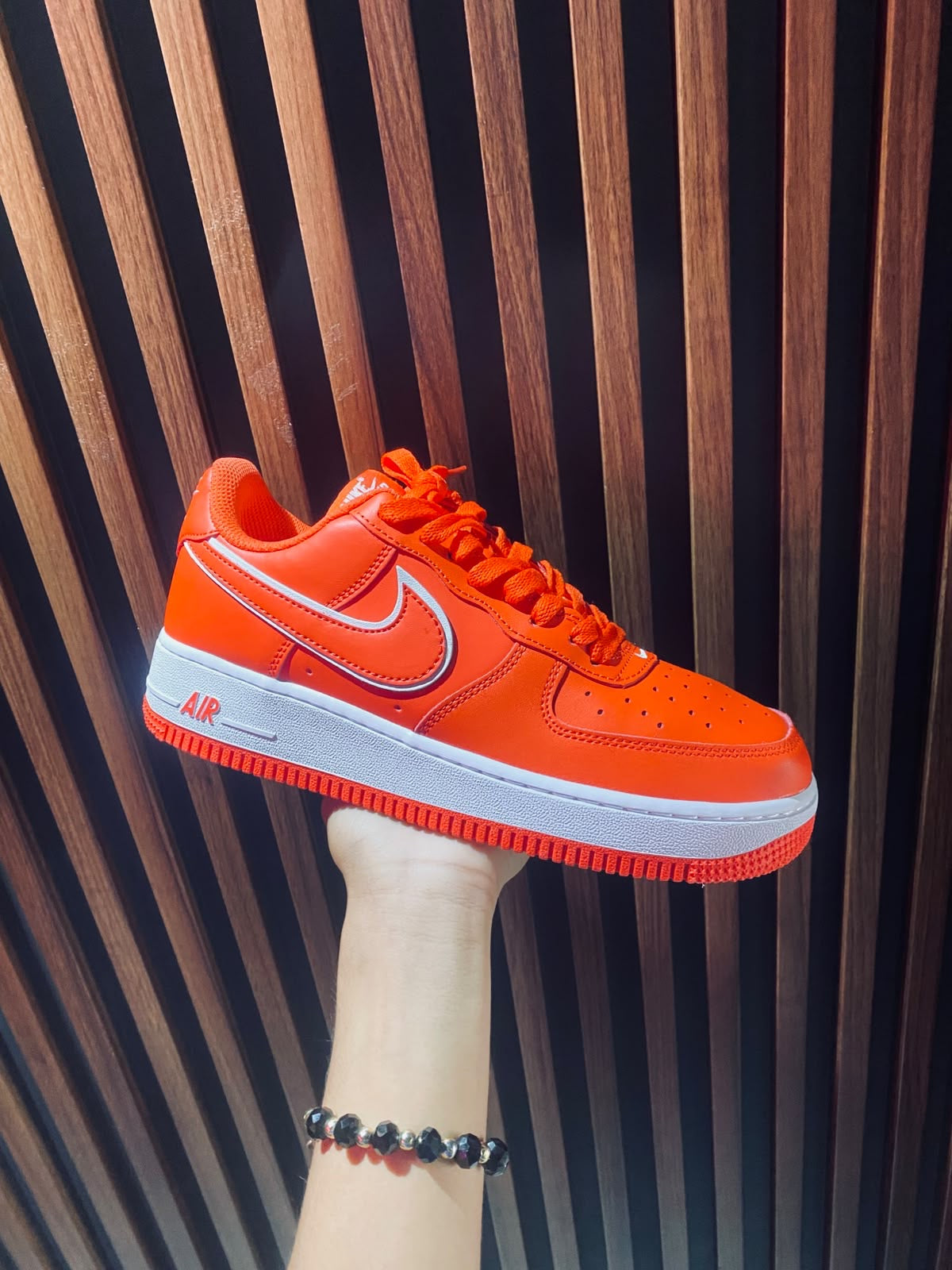 TENIS NIKE AIR FORCE 1 ‘07 PICANTE RED BLANCO
