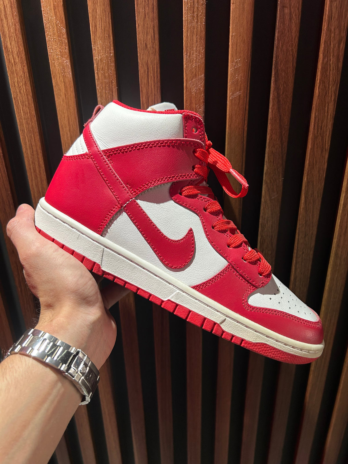 TENIS NIKE DUNK HIGH CHAMPIONSHIP RED