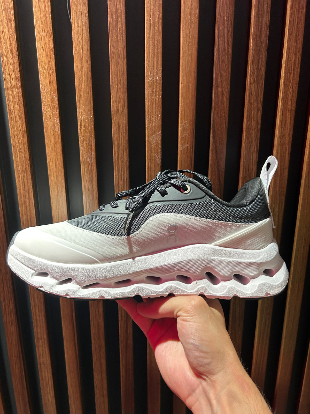 TENIS ON CLOUDTILT 2 X LOEWE