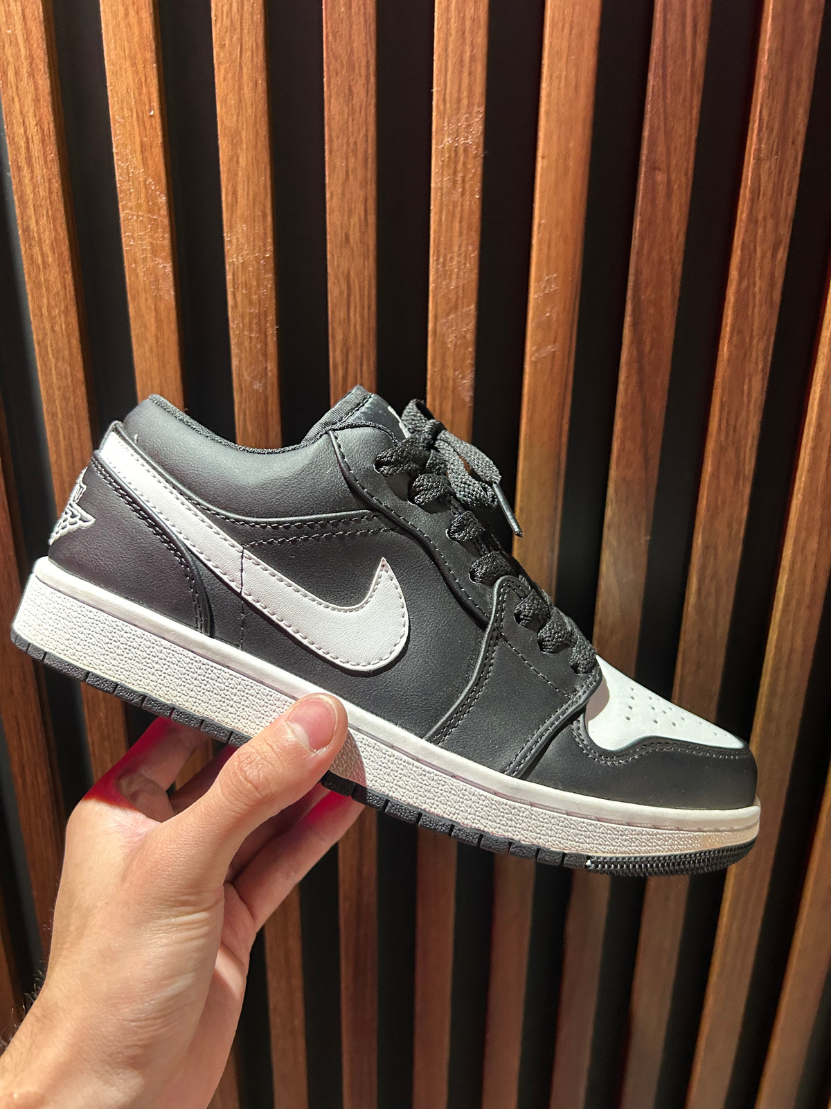 TENIS NIKE AIR JORDAN 1 LOW IRON GREY SUMMIT WHITE