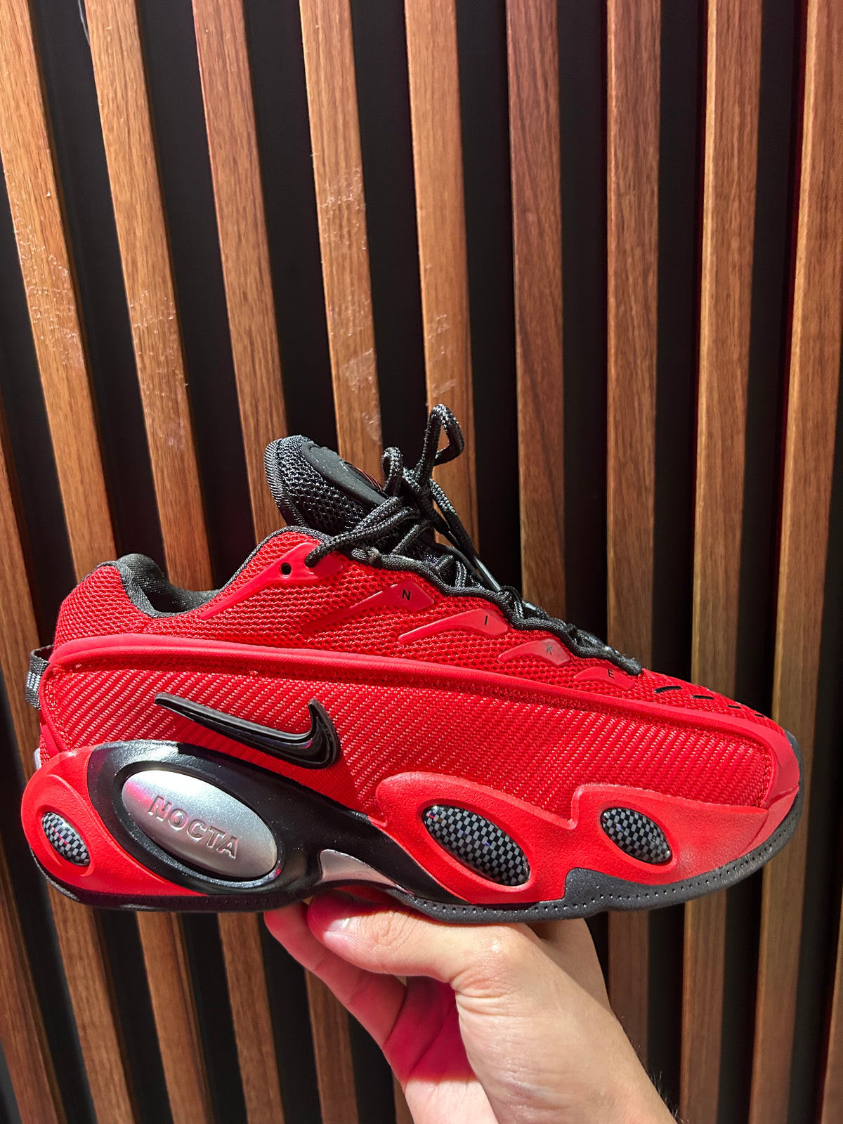 TENIS NIKE NOCTA GLIDE BRIGHT CRIMSON