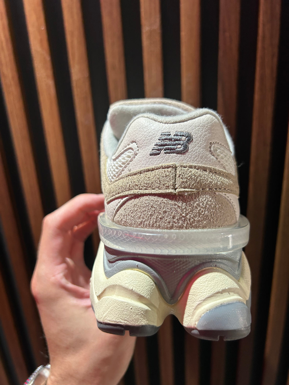 TENIS NEW BALANCE 9060