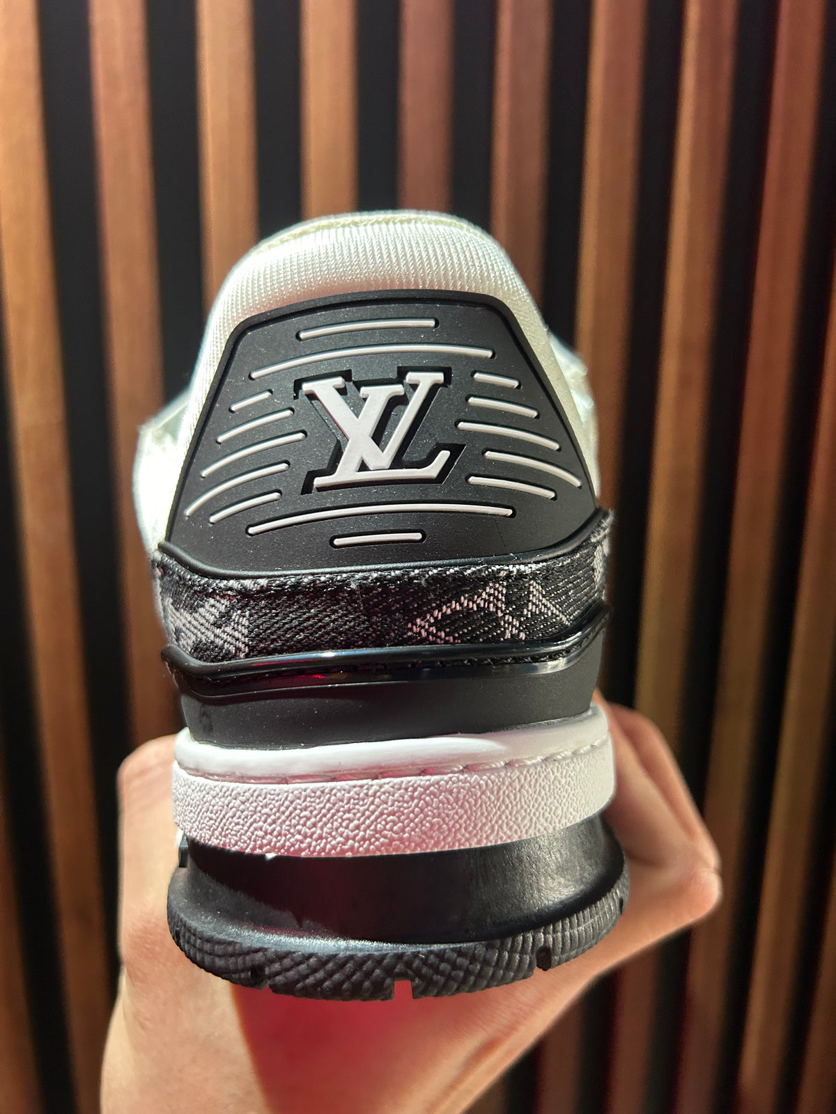 TENIS LOUIS VUITTON LV TRAINER