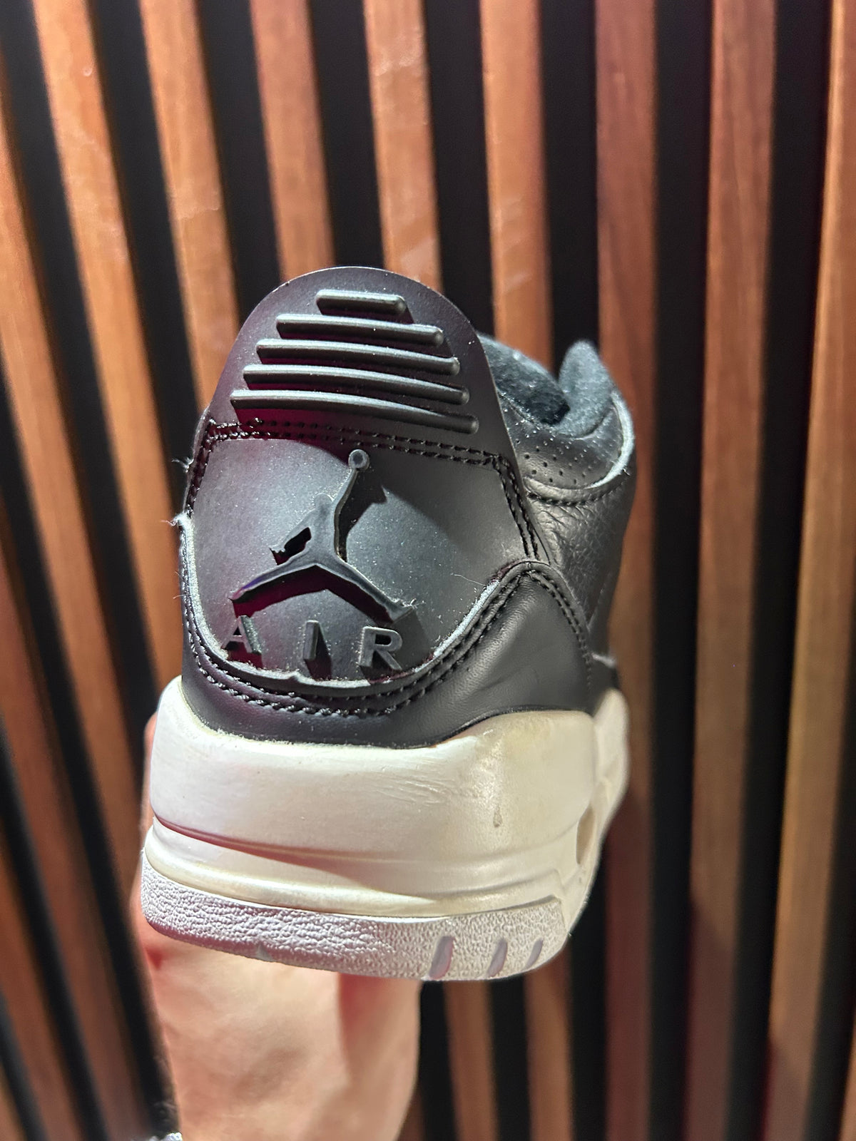 TENIS AIR JORDAN 3 RETRO CYBER MONDAY
