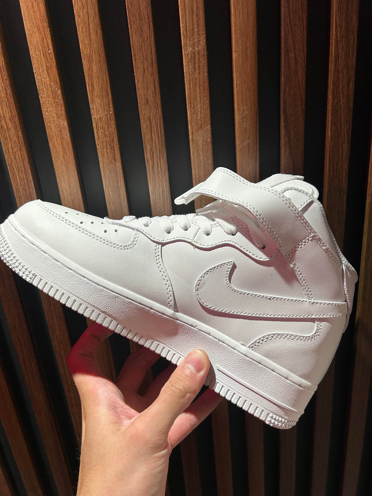 TENIS NIKE AIR FORCE 1 ‘07 TRIPLE WHITE