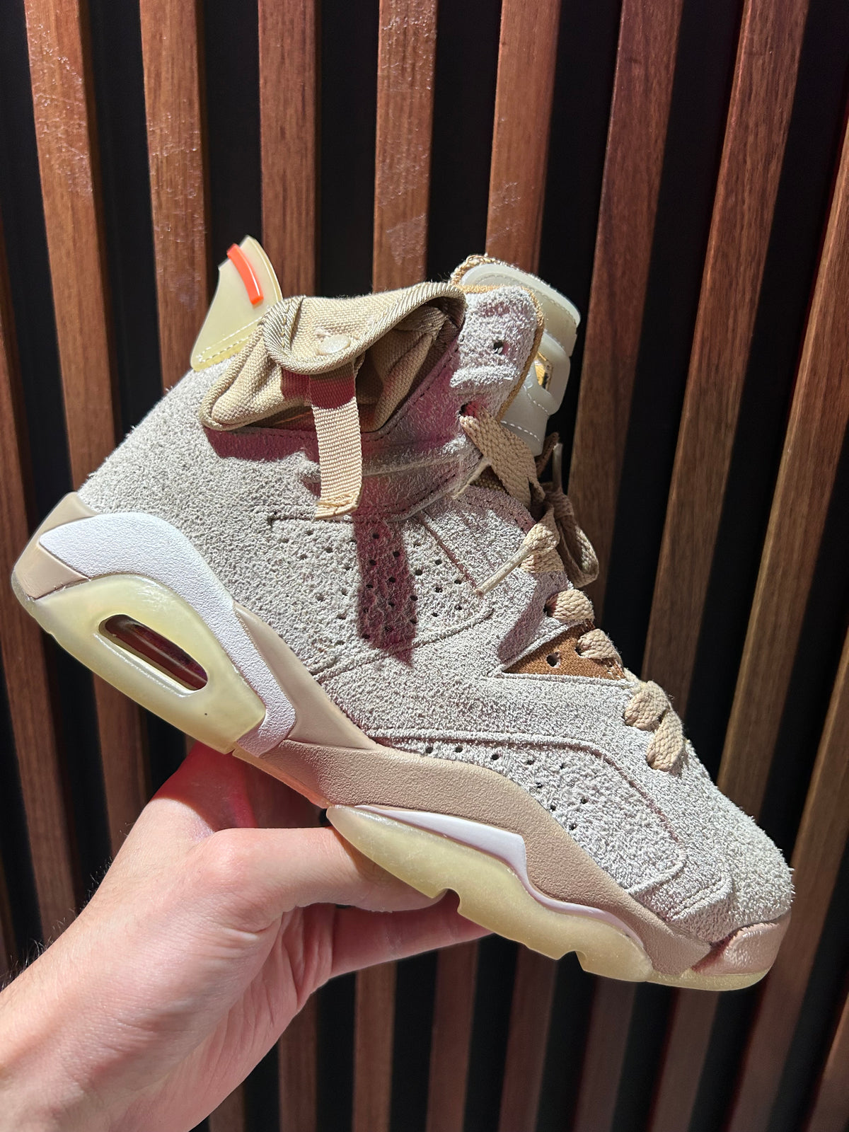 TENIS AIR JORDAN 6 RETRO SP X TRAVIS SCOTT BRITISH KHAKI