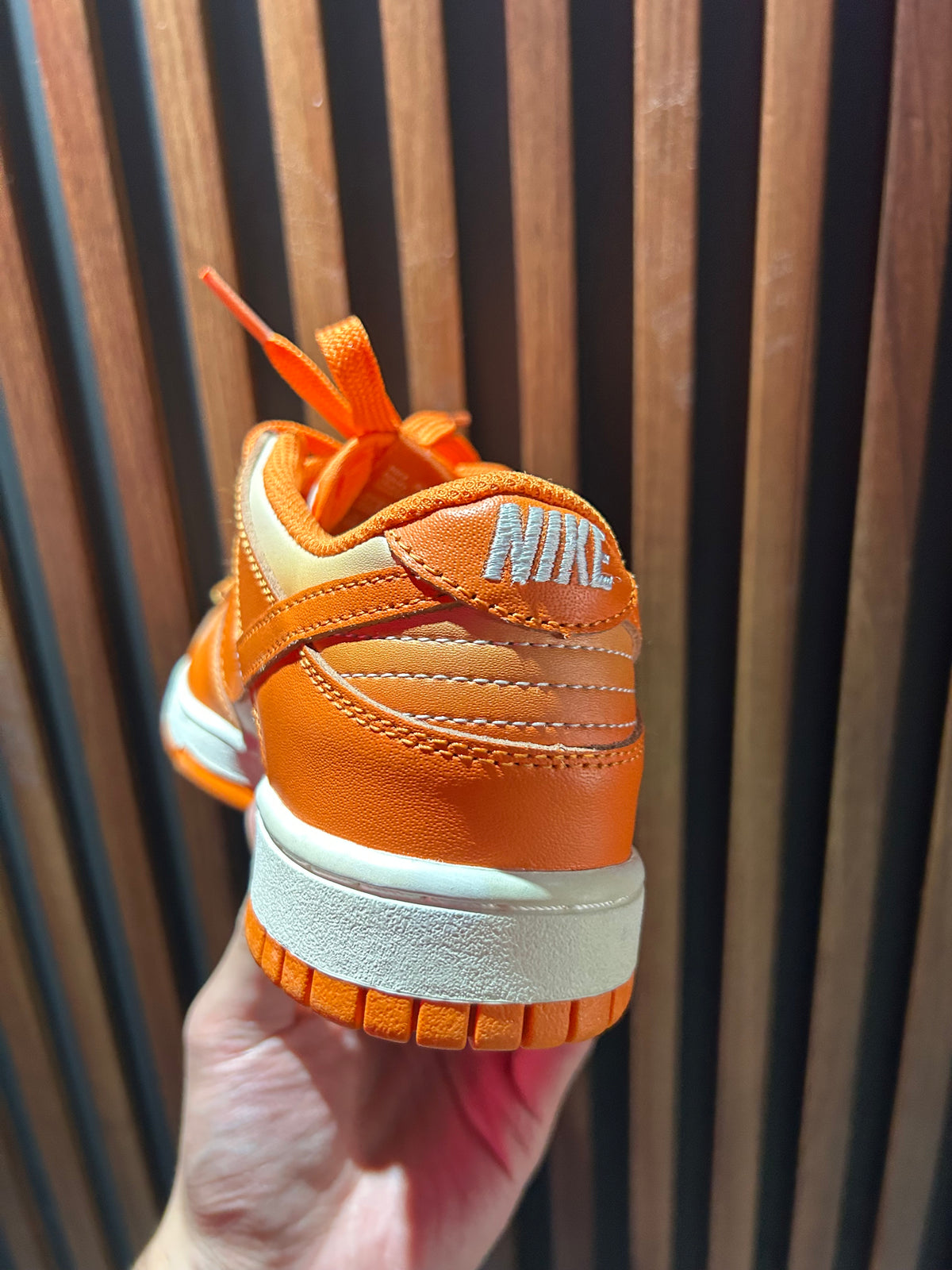 TENIS NIKE DUNK LOW MAGMA ORANGE