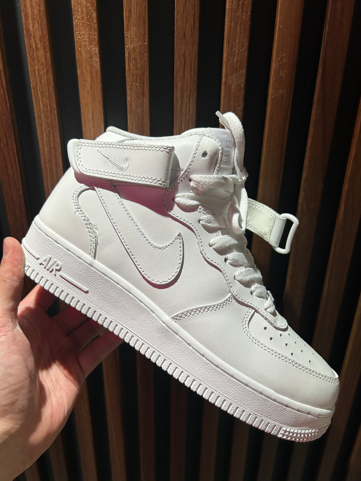 TENIS NIKE AIR FORCE 1 ‘07 TRIPLE WHITE