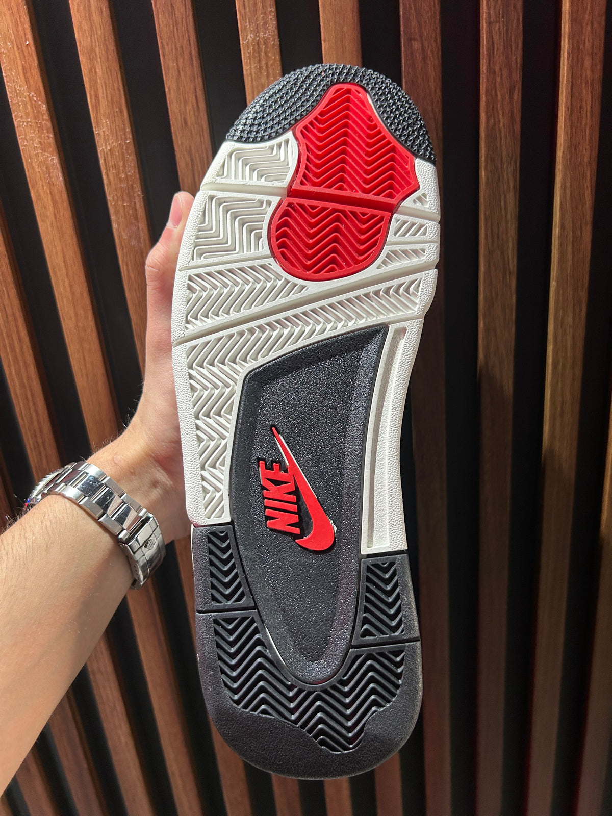 TENIS AIR JORDAN 4 RETRO FLIGHT CLUB