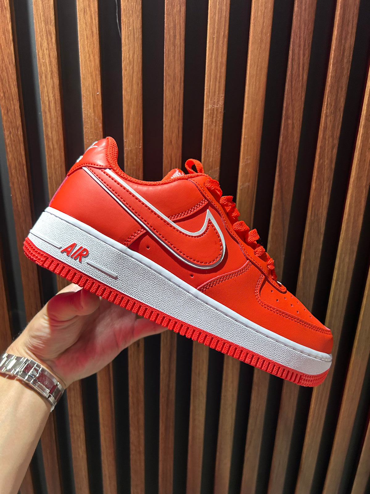 TENIS NIKE AIR FORCE 1 ‘07 PICANTE RED