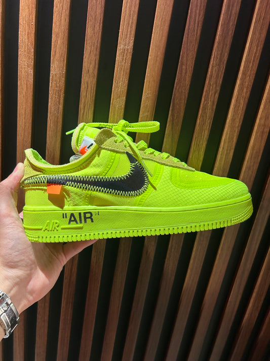 TENIS NIKE AIR FORCE ONE LOW X OFF WHITE VOLT