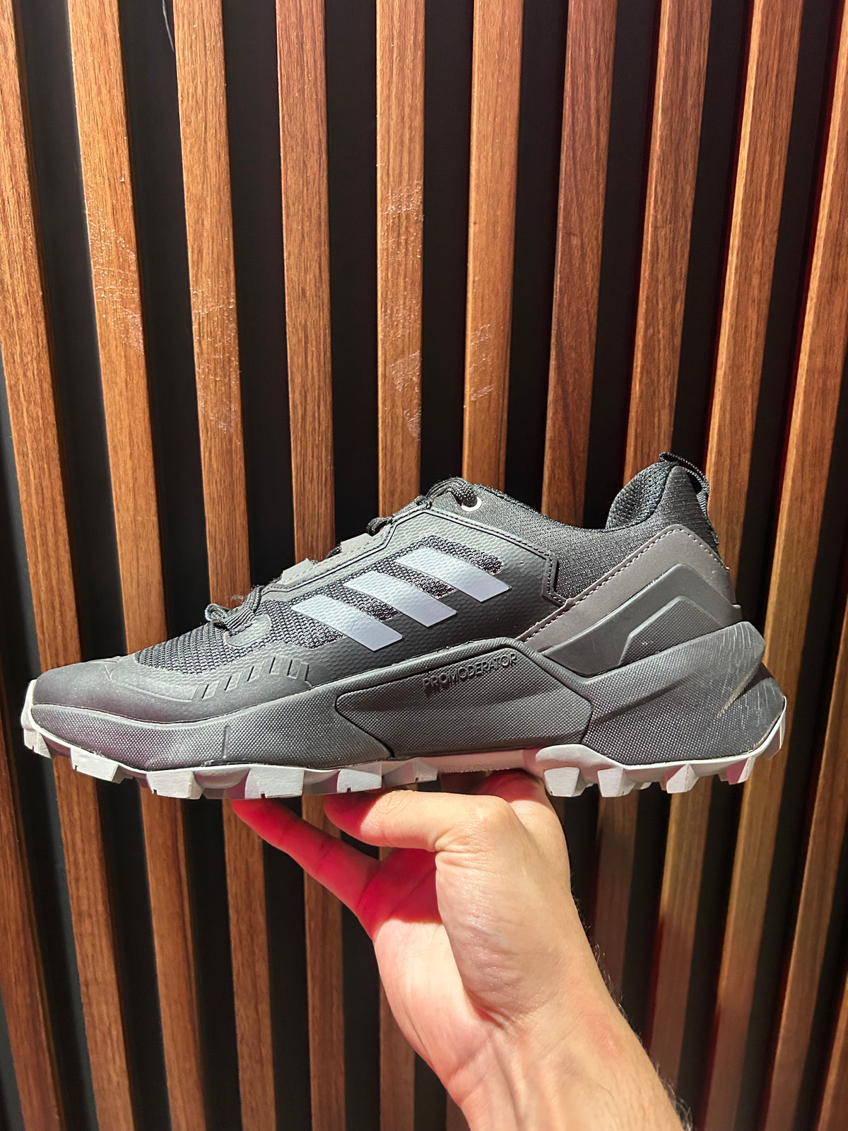 TENIS ADIDAS TERREX SWIFT R3 GORE-TEX
