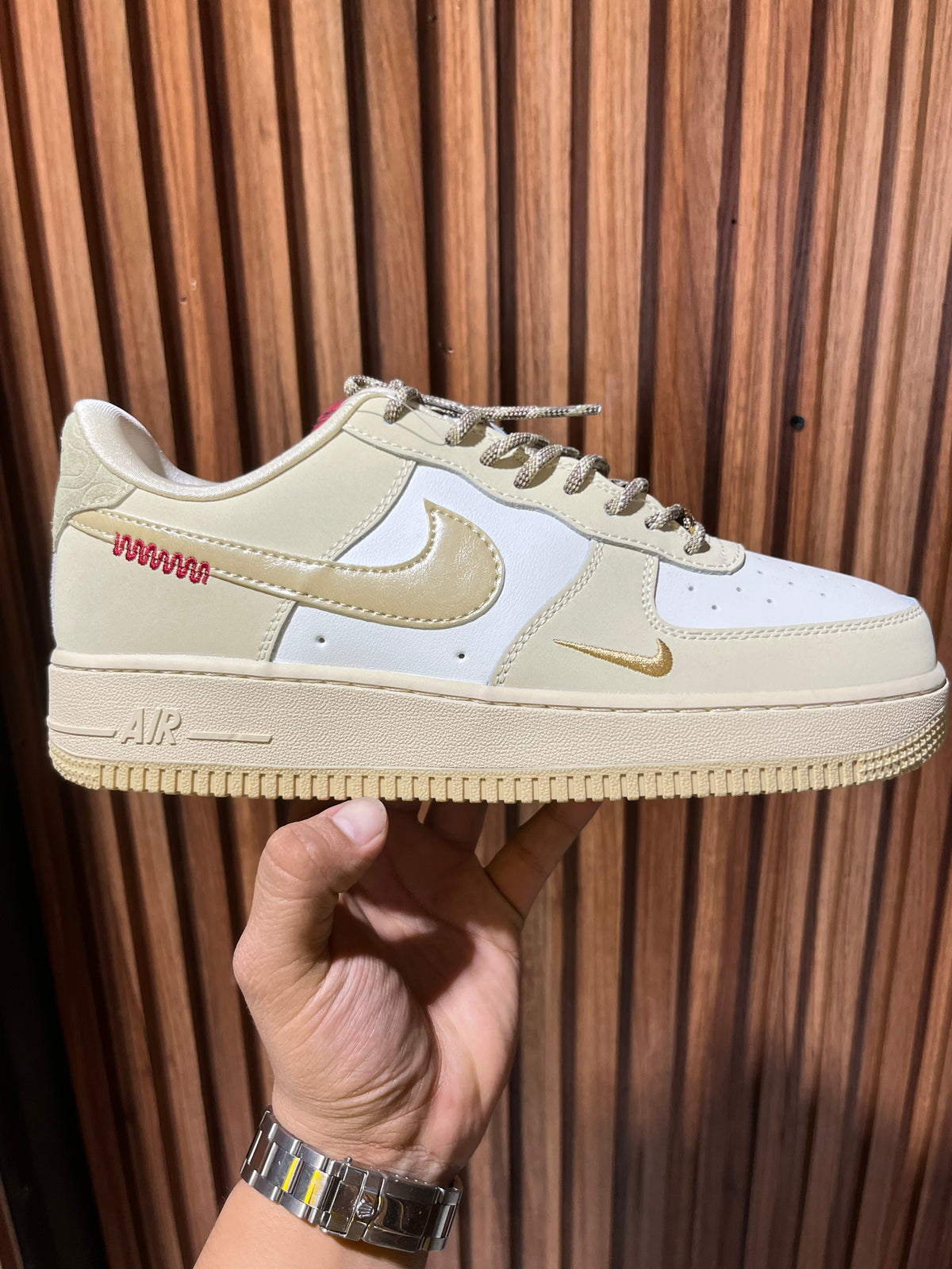 tenis Nike Air Force 1 '07 LX Year of the Snake