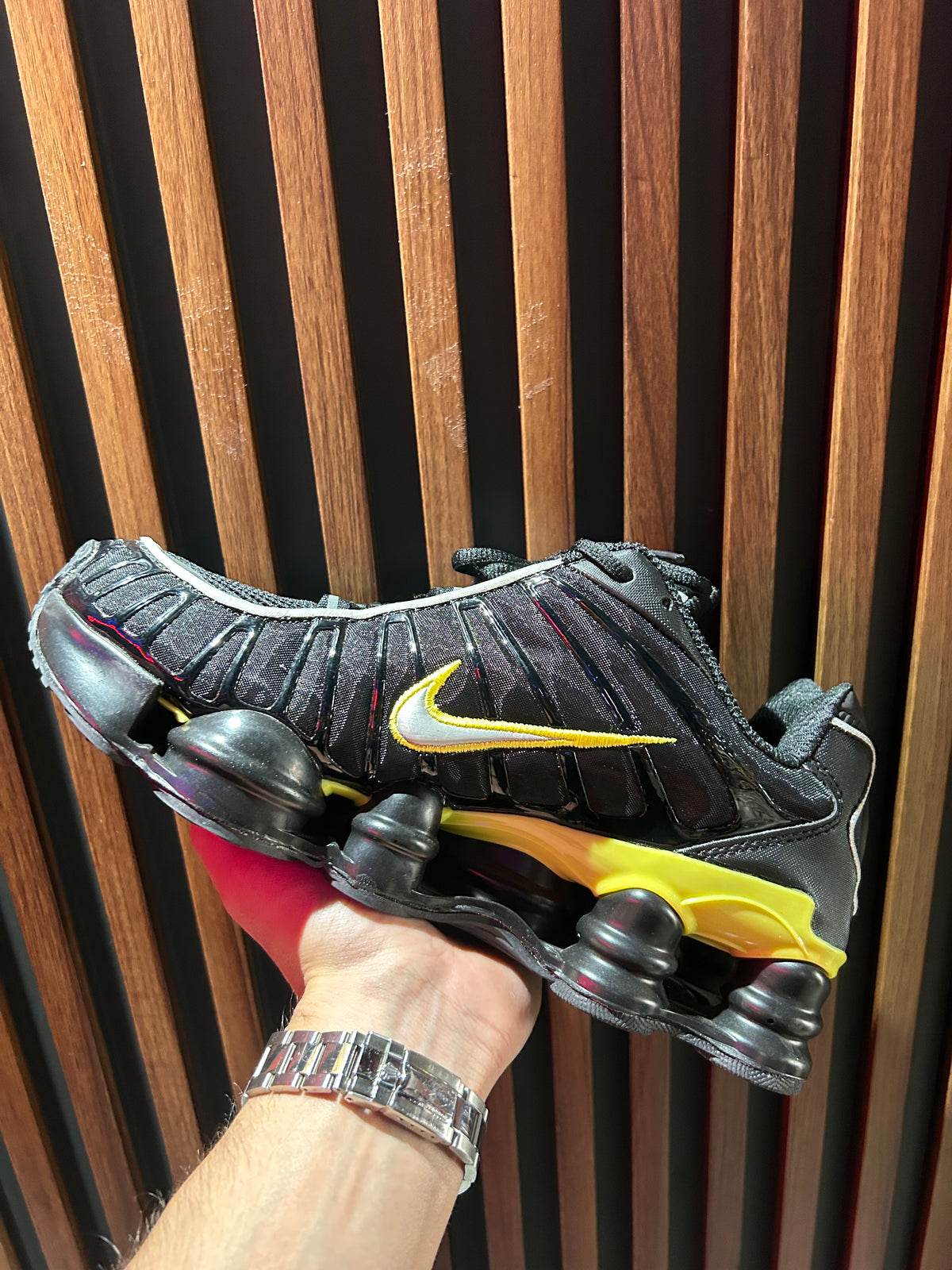 TENIS NIKE SHOX TL BLACK DYNAMIC YELLOW