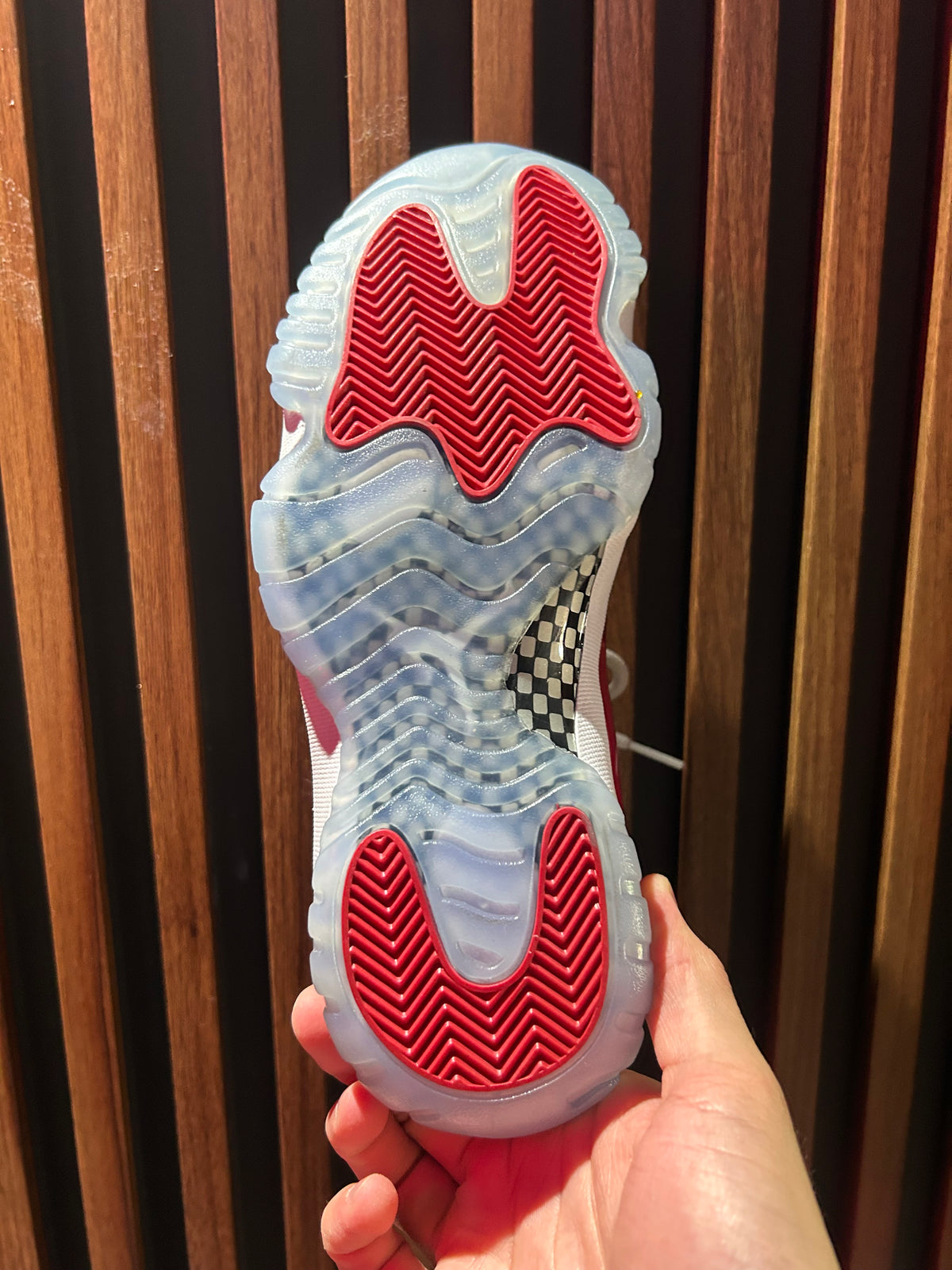 TENIS AIR JORDAN 11 RETRO LOW CHERRY