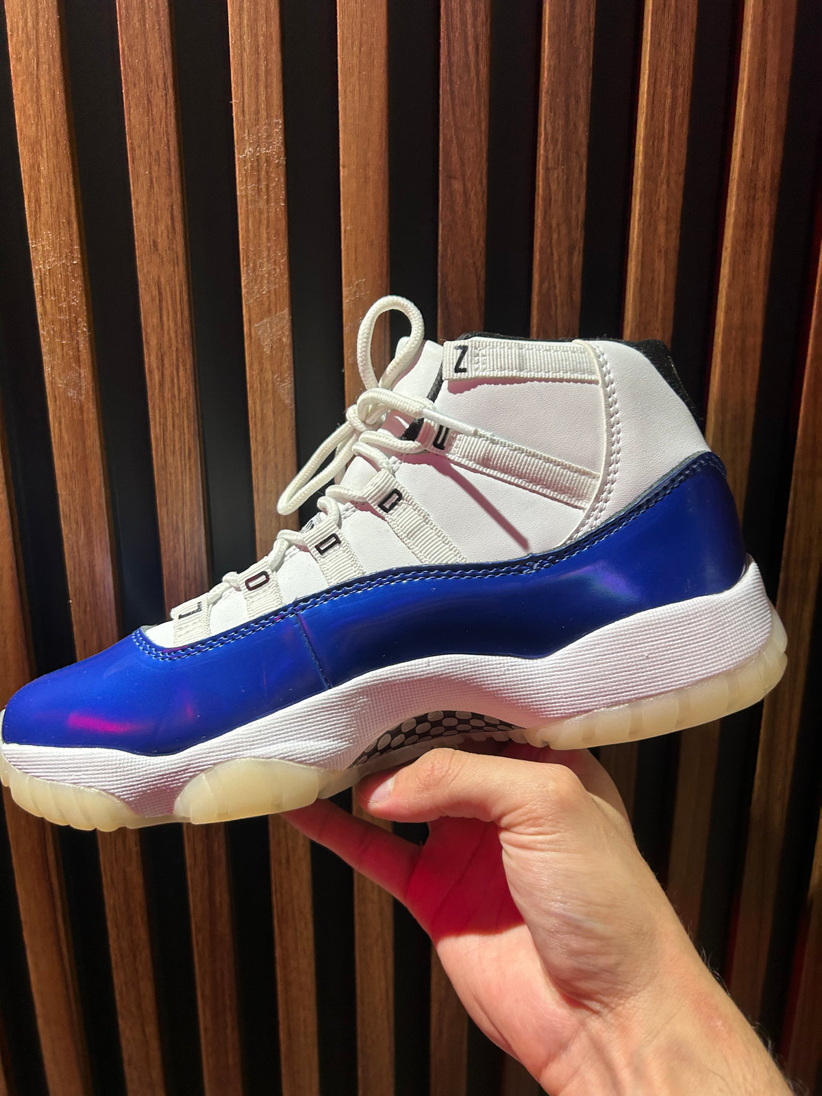 TENIS AIR JORDAN 11 RETRO RARE AIR