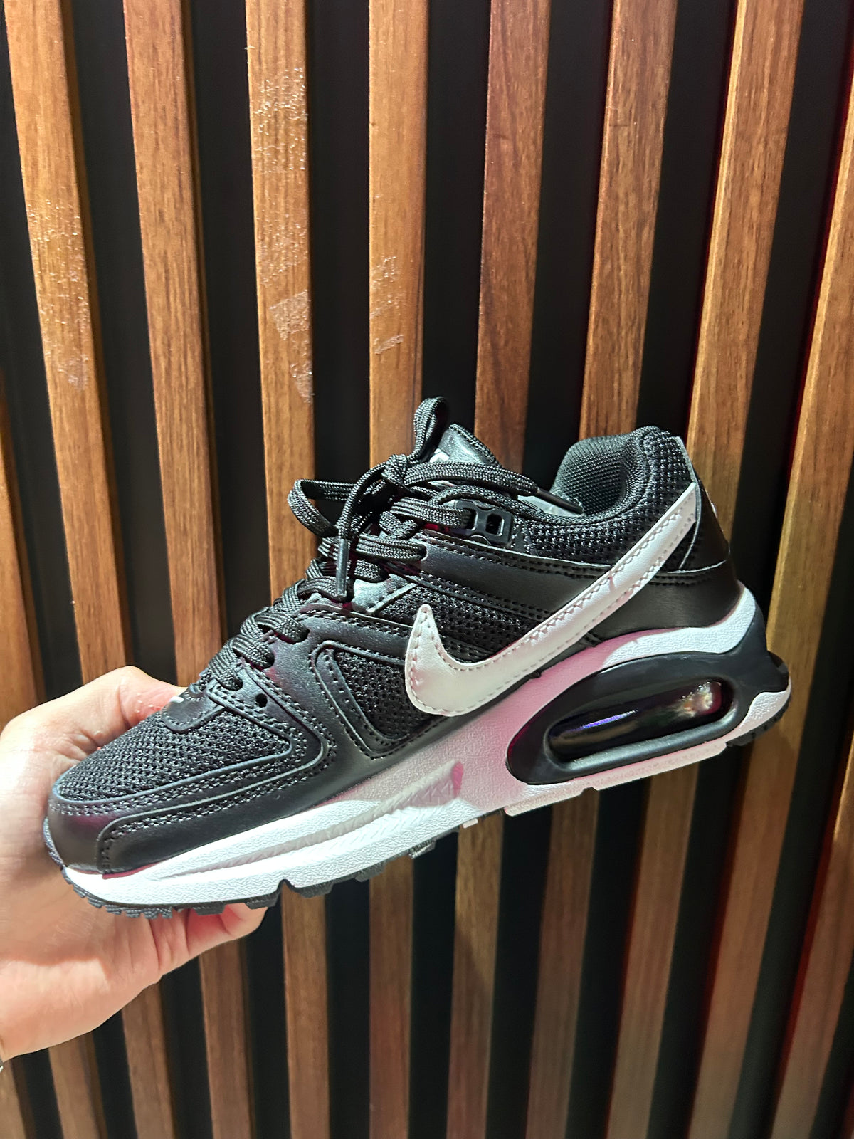 TENIS NIKE AIR MAX COMMAND