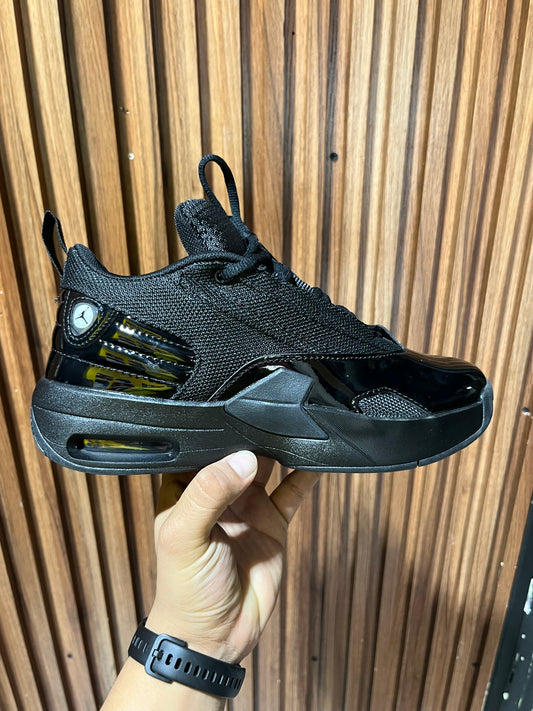 Tenis Jordan Max Aura 6