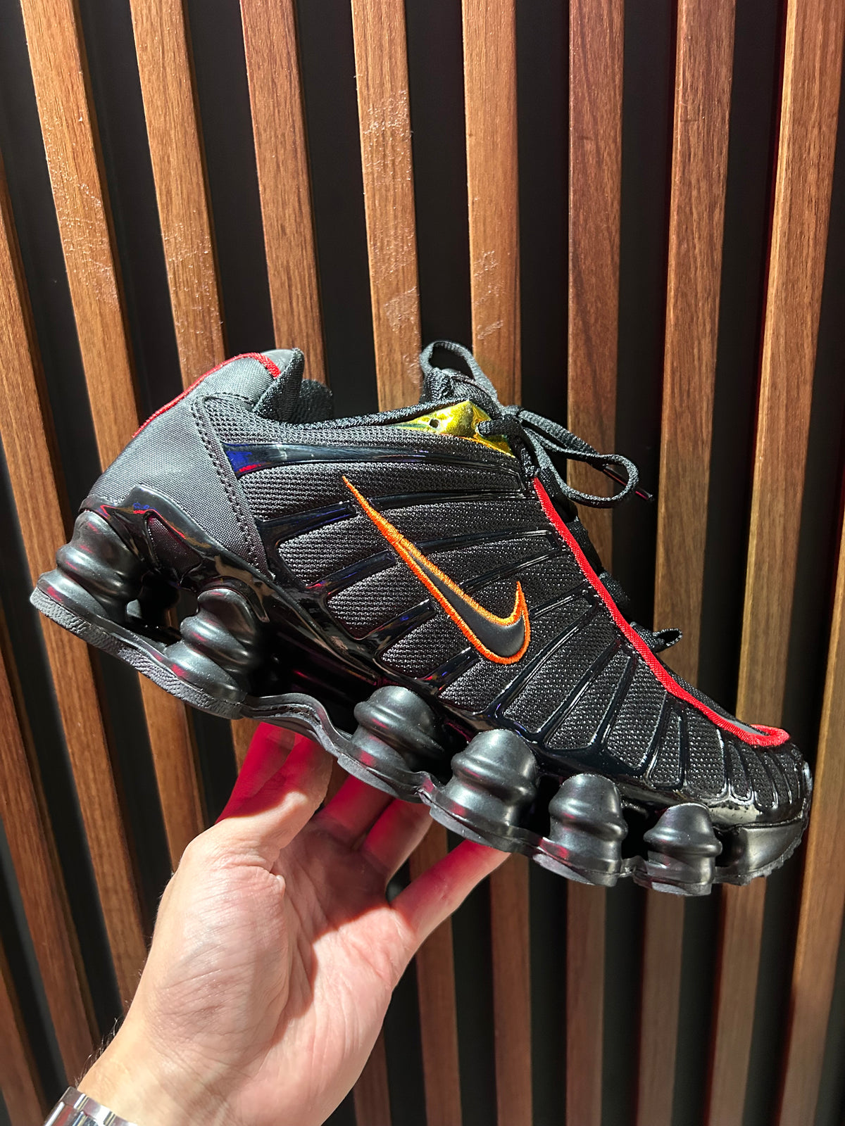 TENIS NIKE SHOX TL BLACK MAGMA ORANGE