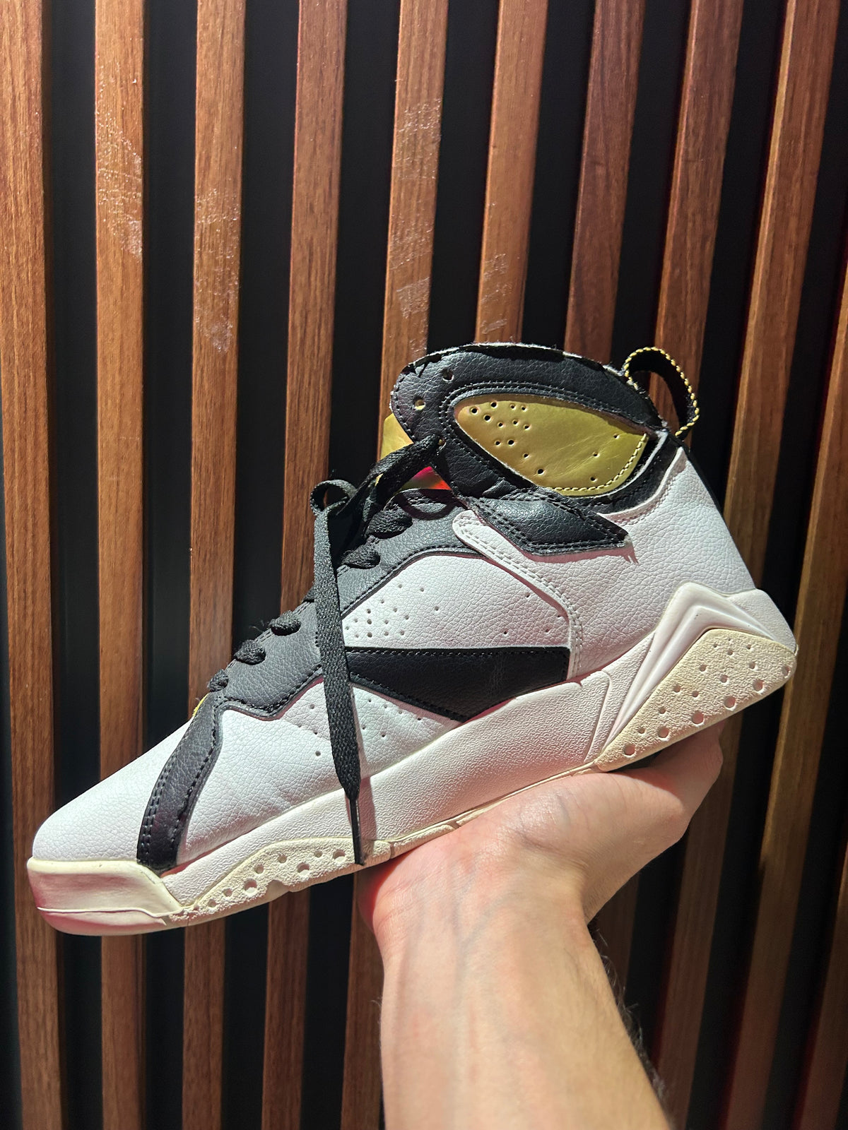 TENIS AIR JORDAN 7 RETRO CHAMPAGNE
