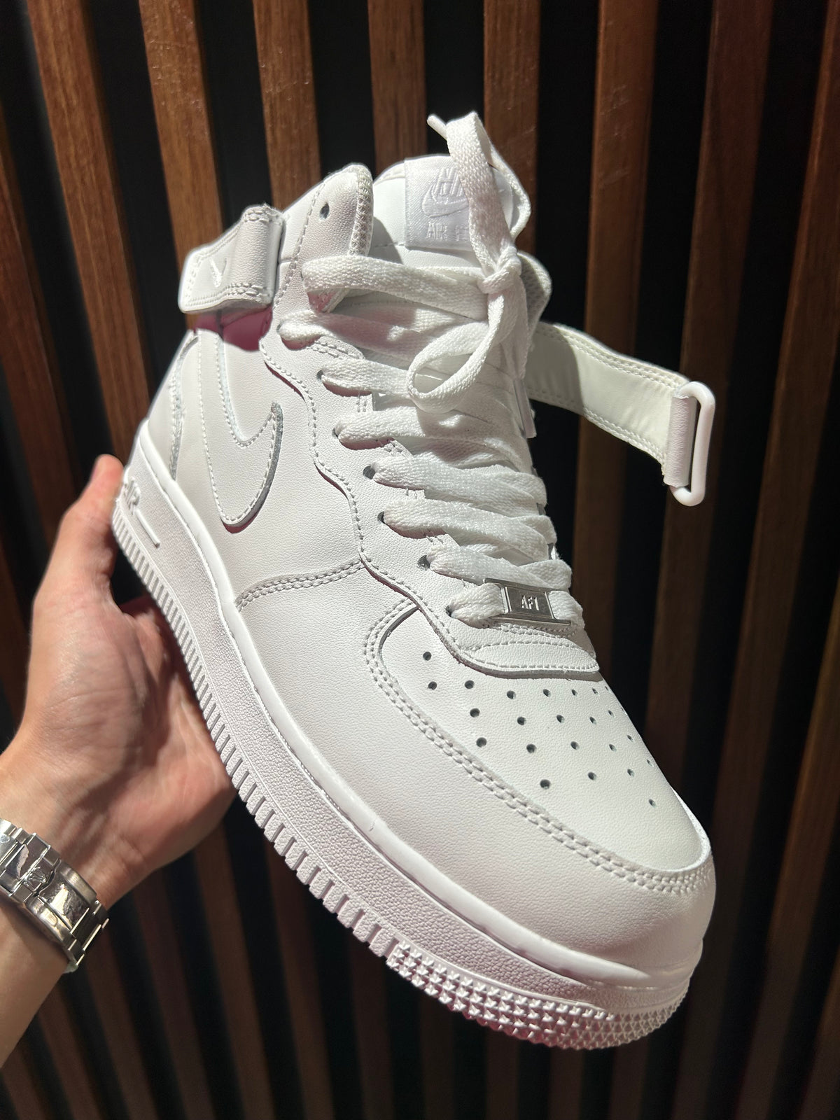 TENIS NIKE AIR FORCE 1 ‘07 TRIPLE WHITE