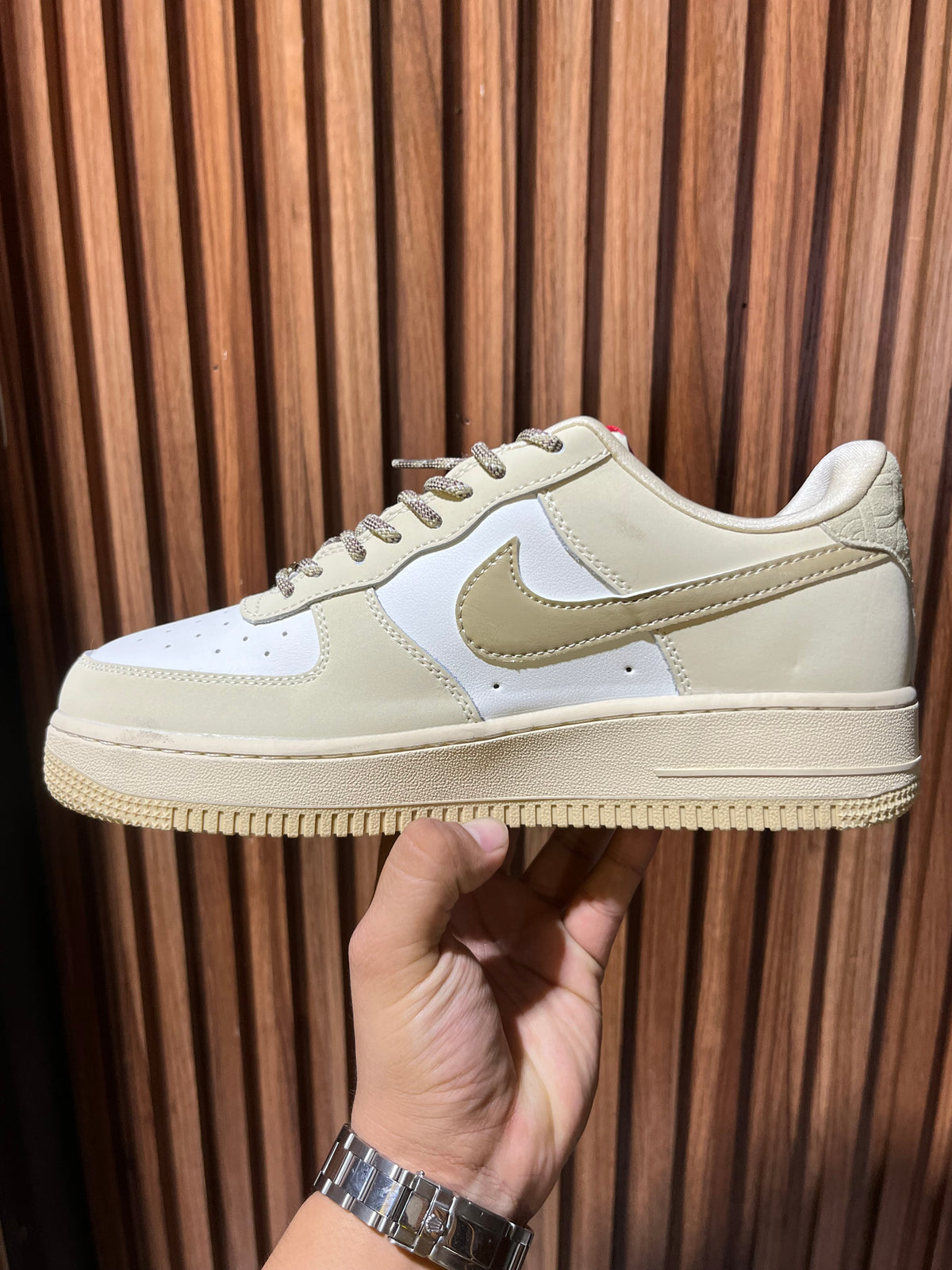 tenis Nike Air Force 1 '07 LX Year of the Snake