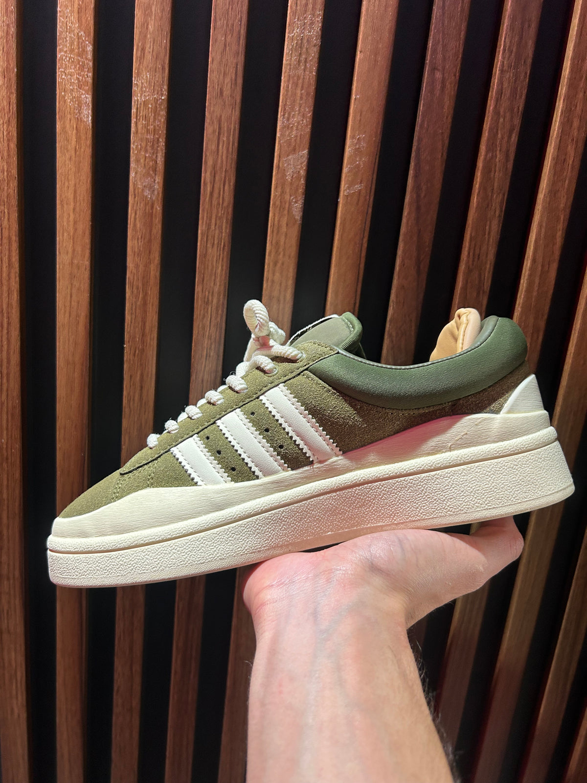 TENIS ADIDAS Z BAD BUNNY CAMPUS LIGHT WILD MOSS