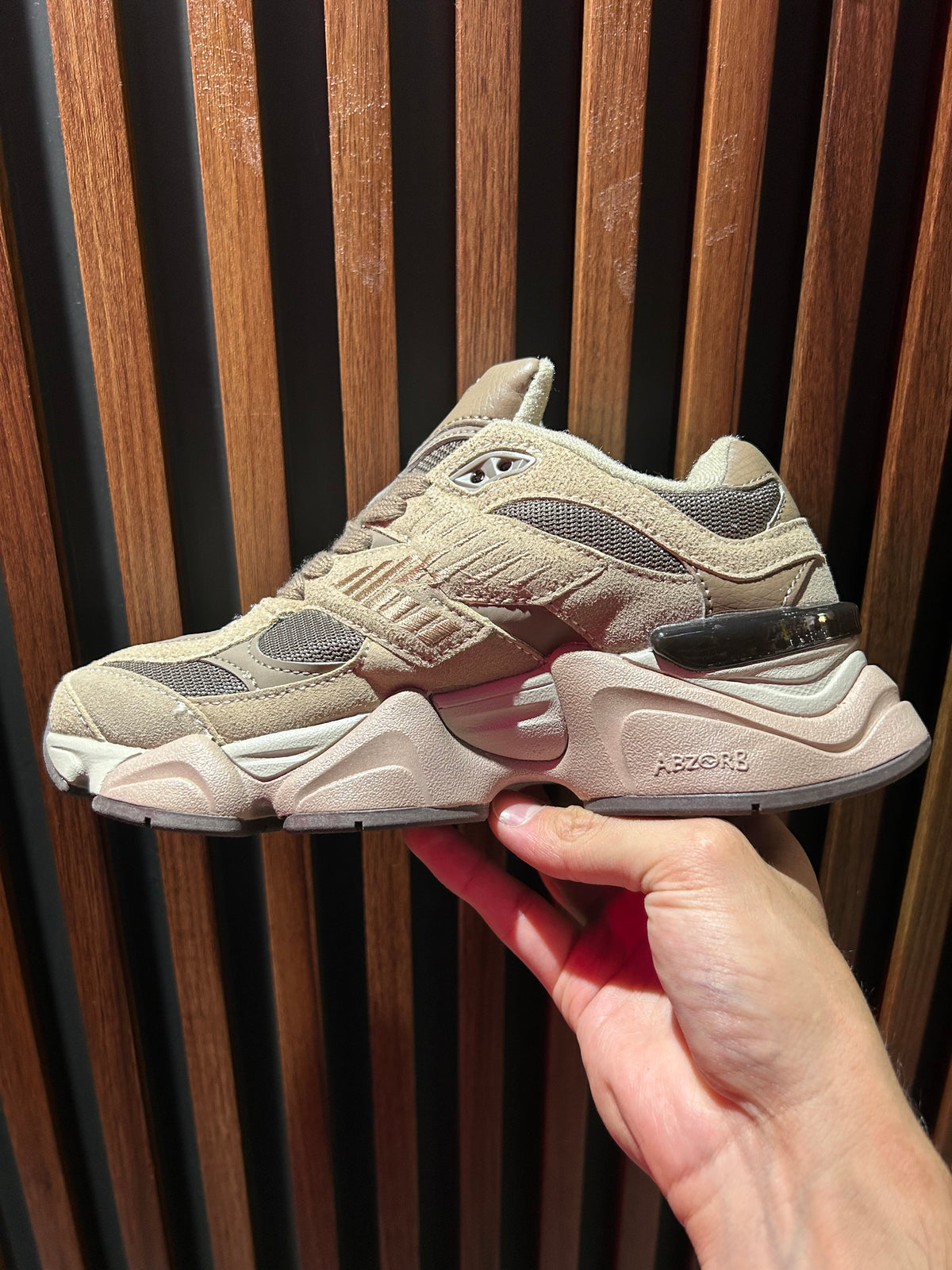 TENIS NEW BALANCE 9060
