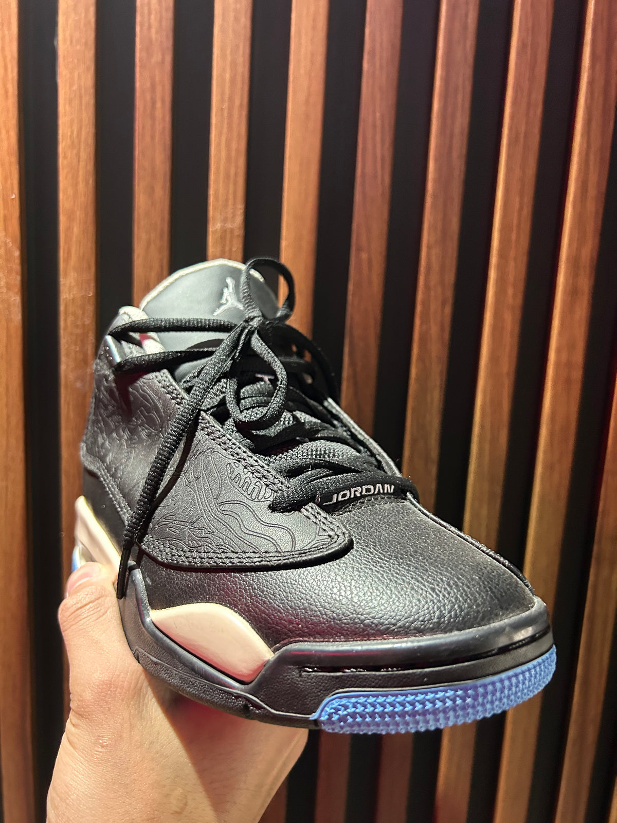 TENIS AIR JORDAN DUB ZERO