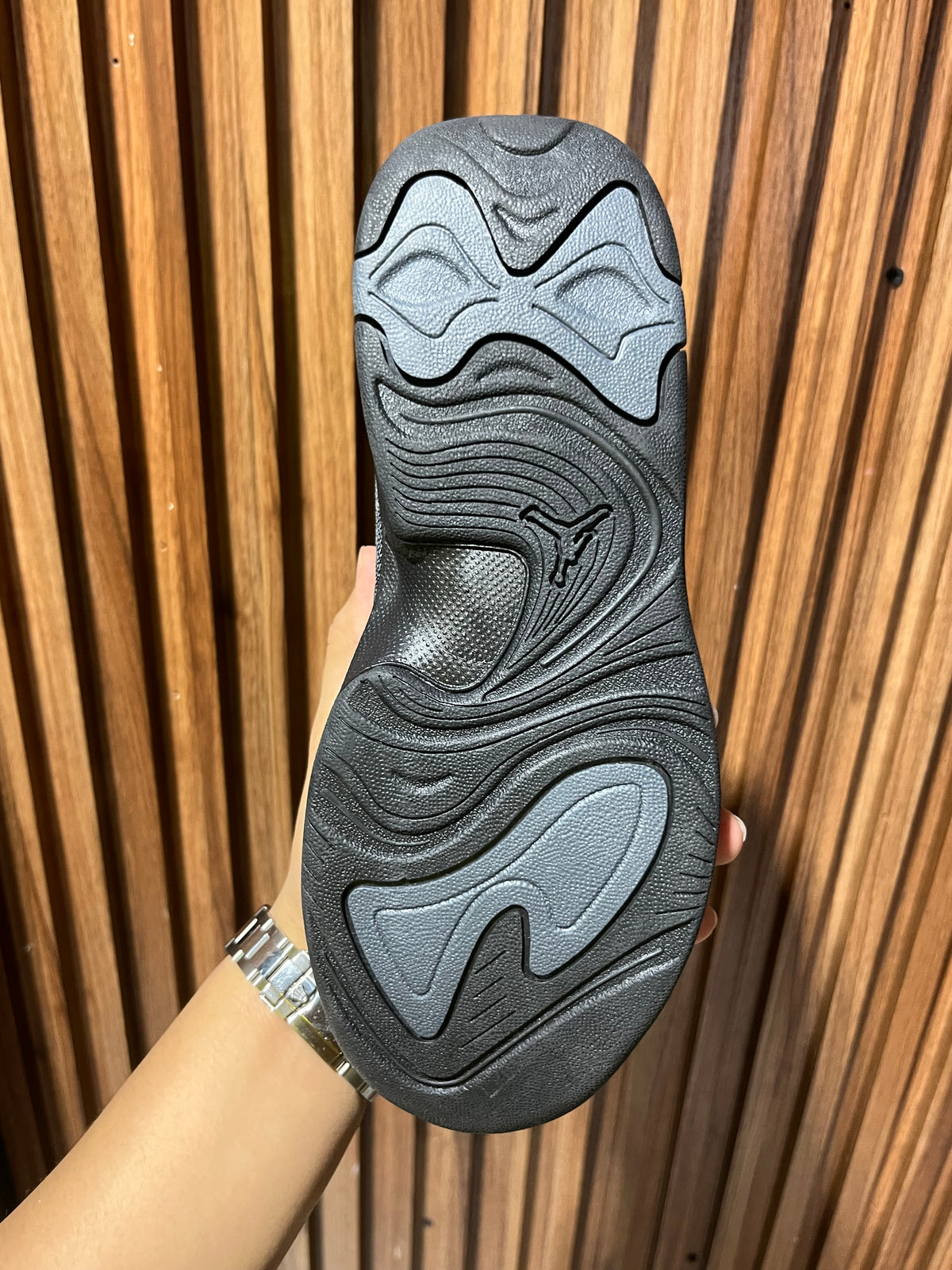 tenis Jordan Max Aura 7