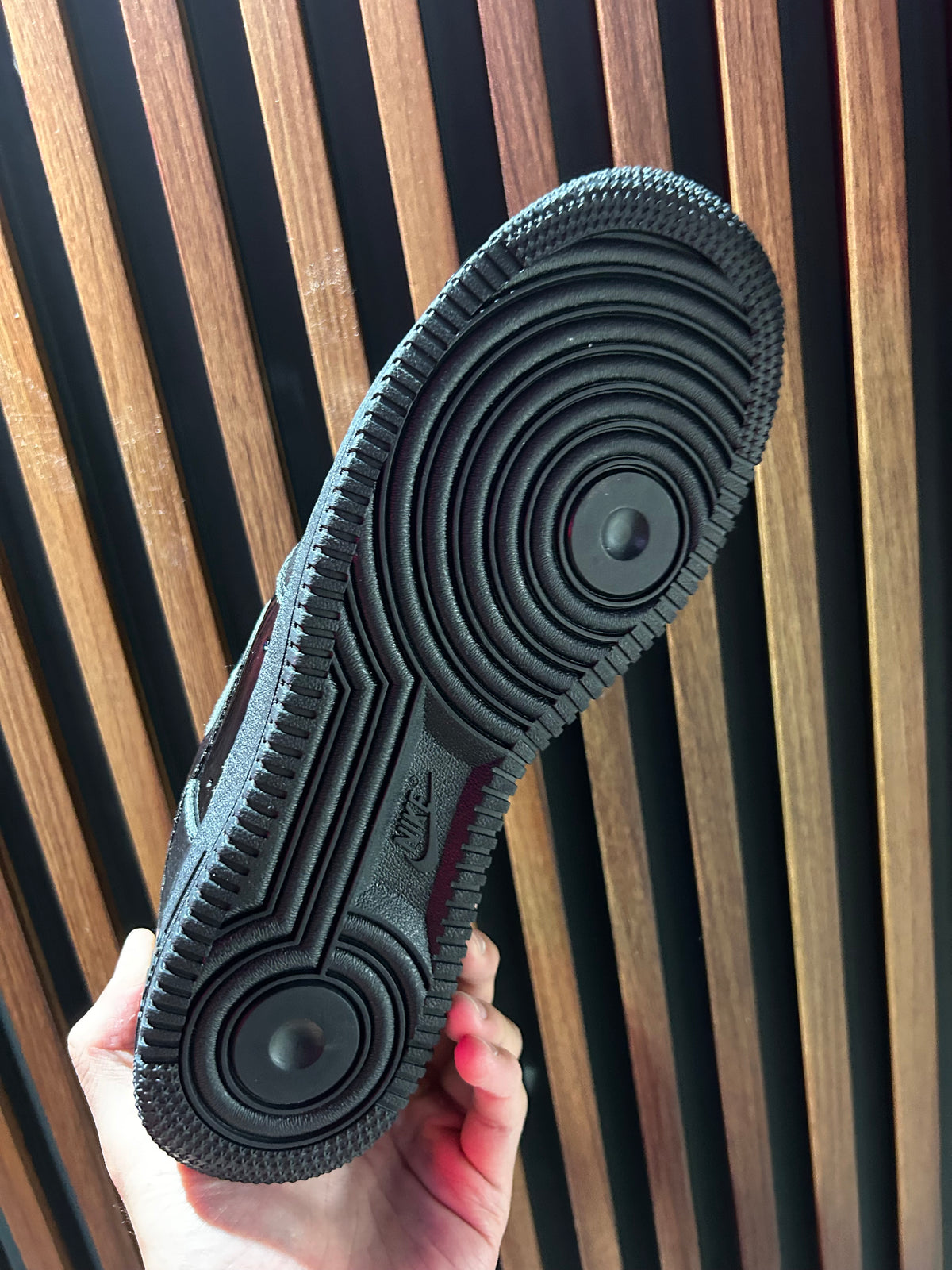 TENIS NIKE AIR FORCE 1 ‘07 PATENT LEATHER