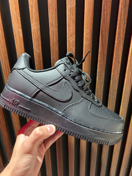 TENIS NIKE AIR FORCE ONE NEGROS