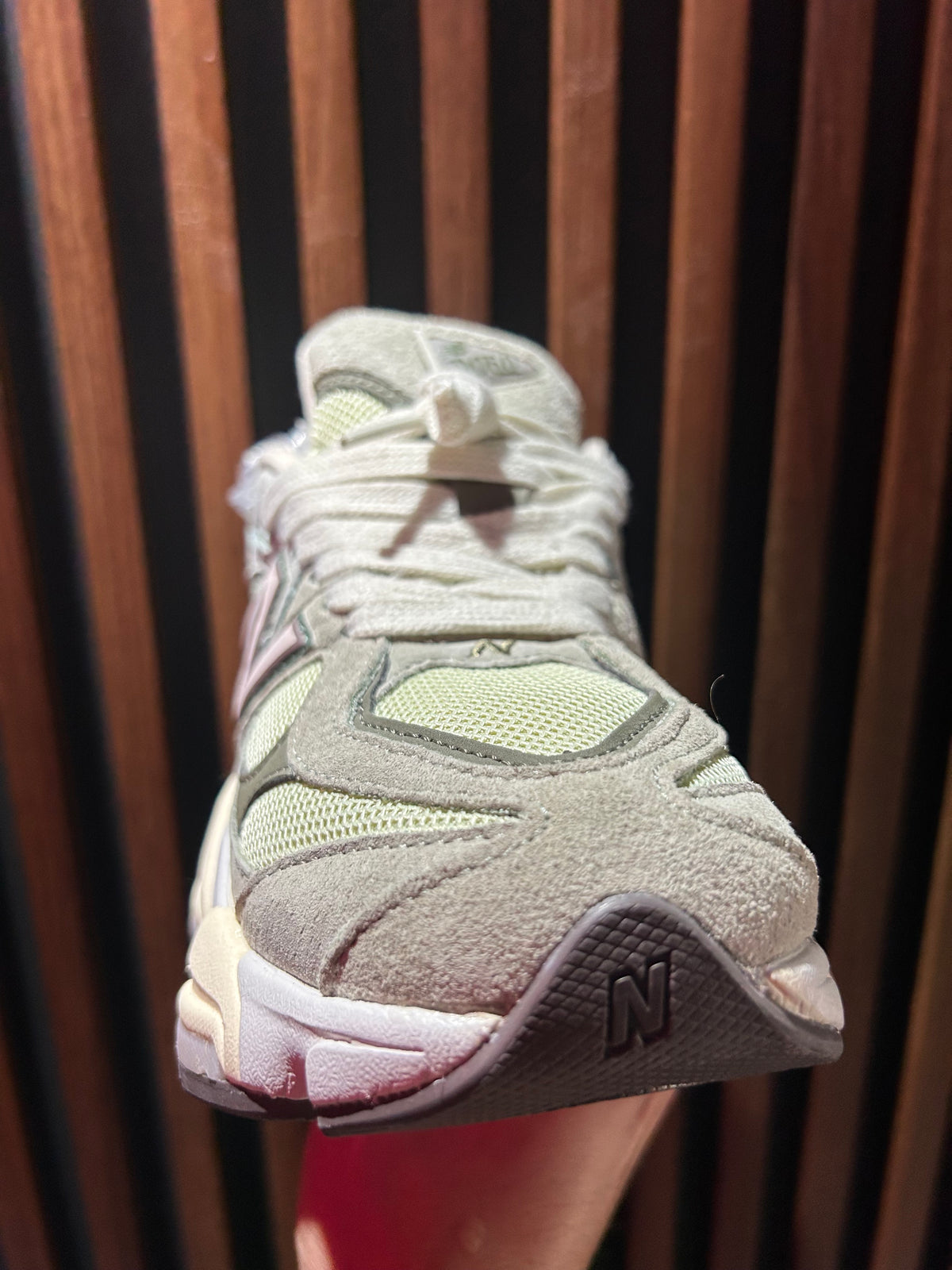 TENIS NEW BALANCE 9060 OLIVINE