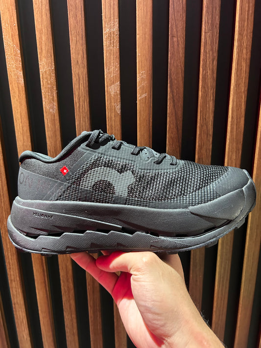 TENIS ON CLOUDULTRA 3
